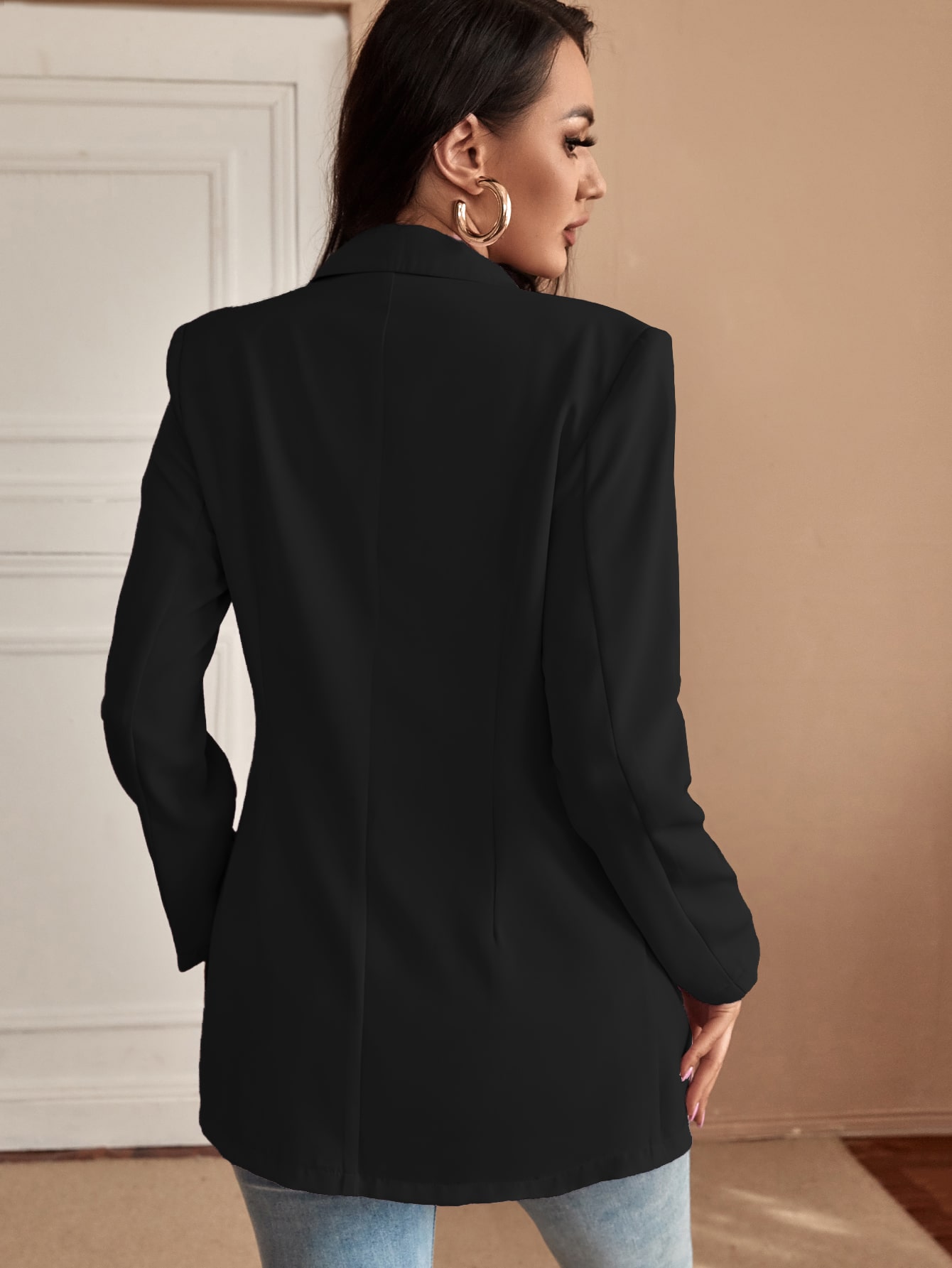 In Elegant Women Suits