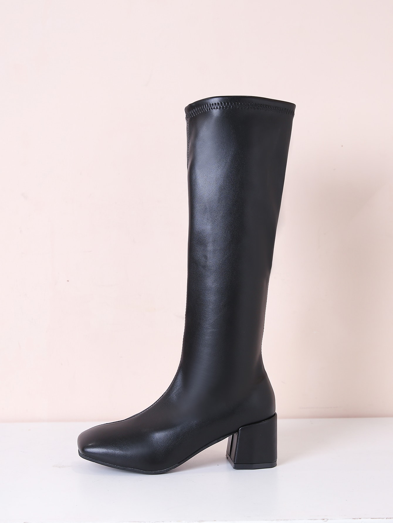 In Black Women Knee-High Boots