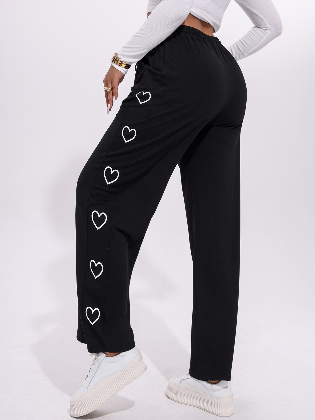 In Black Plus Size Sweatpants