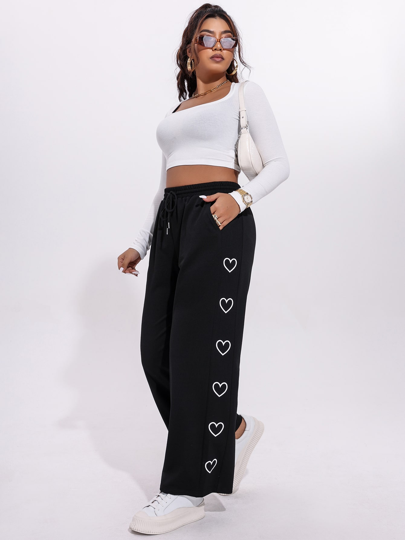 In Black Plus Size Sweatpants