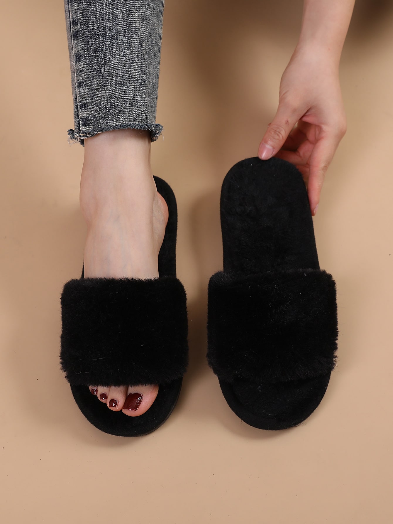 In Black Women Home Slippers