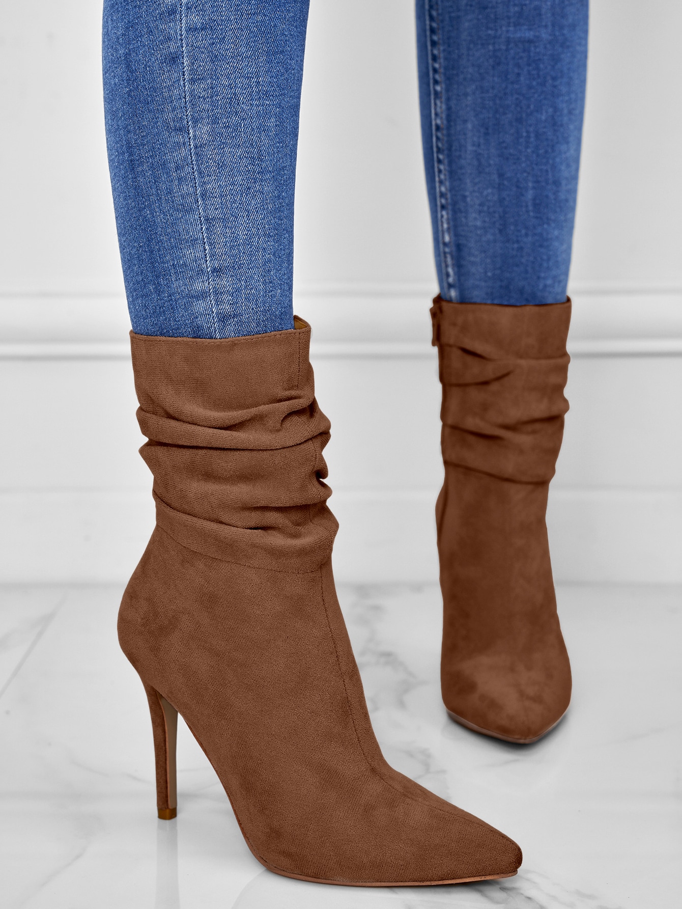 In Brown Women Mid-Calf Boots