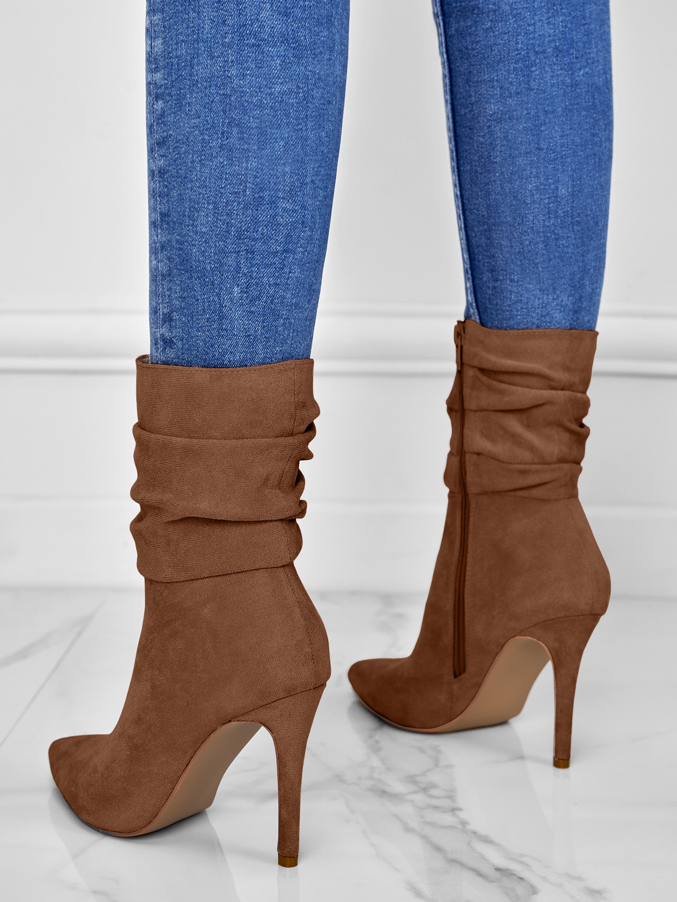 In Brown Women Mid-Calf Boots