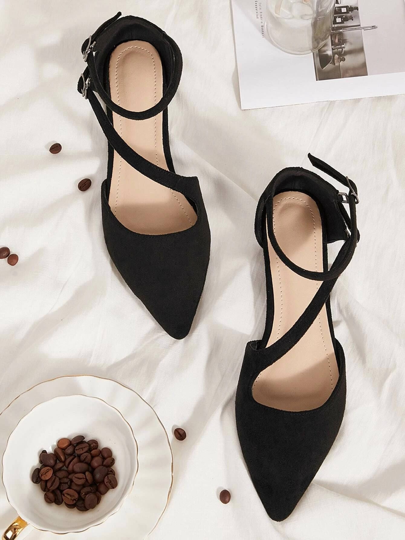 In Black Women Flats