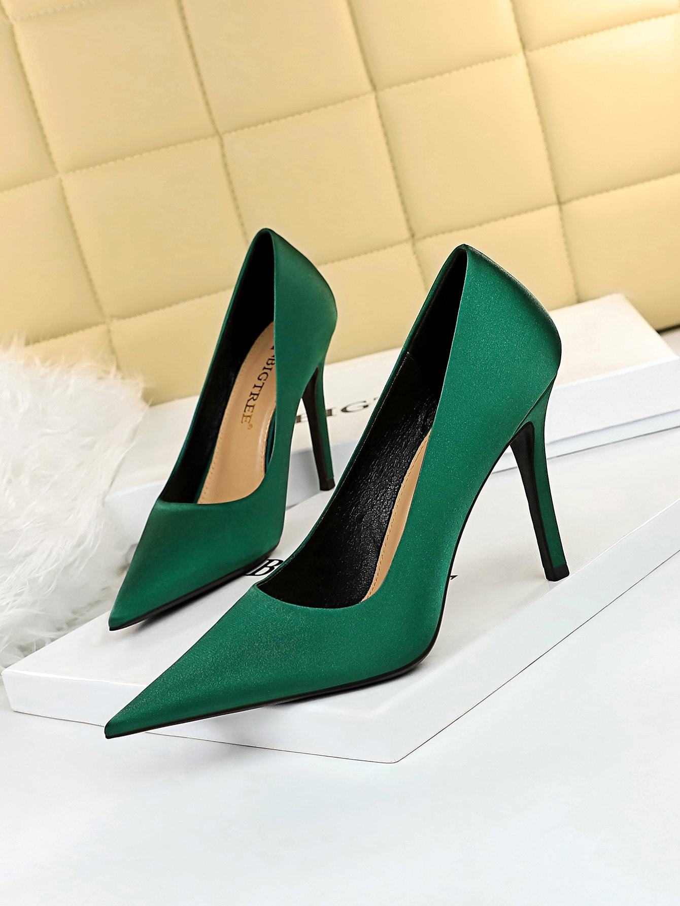 In Green Women Pumps