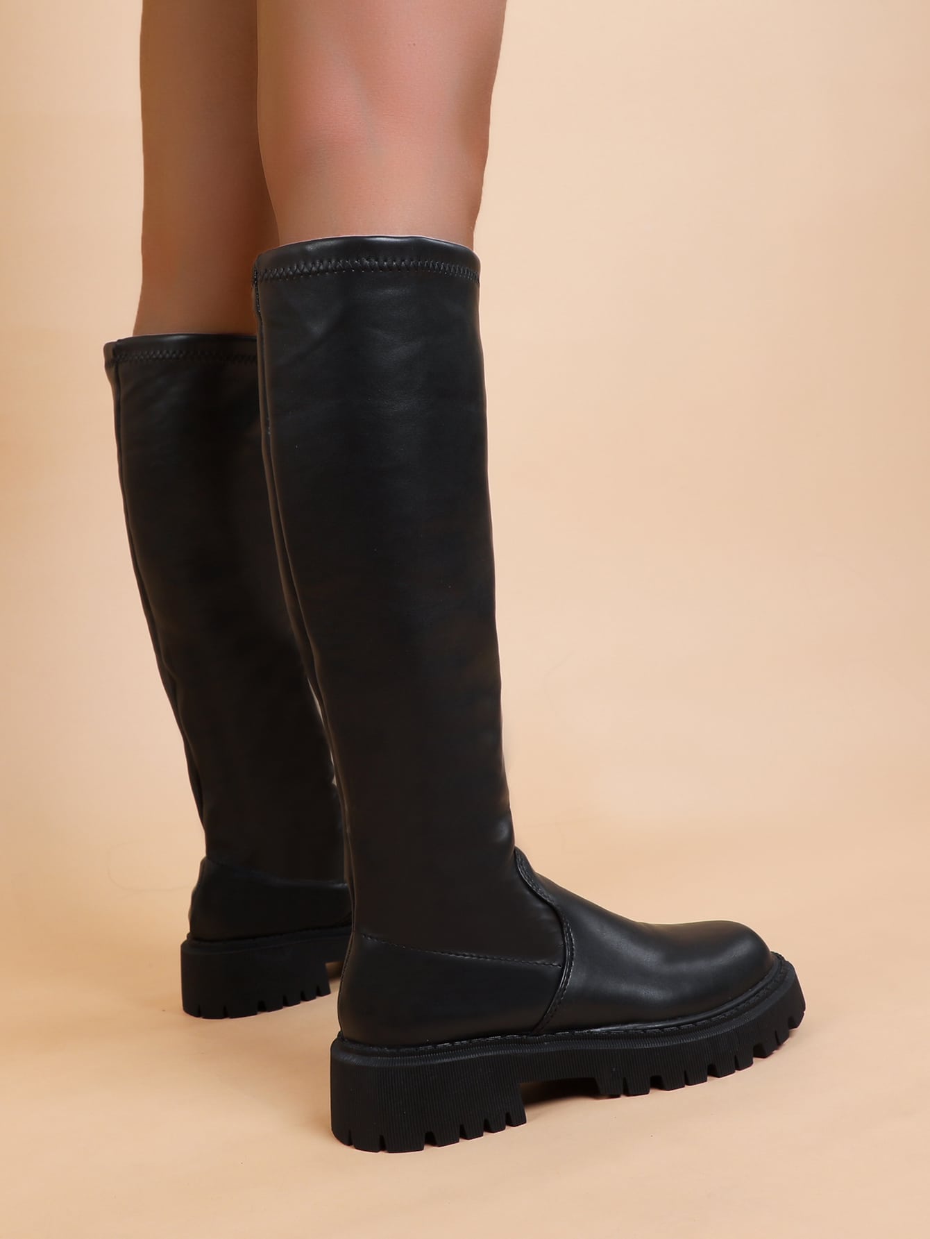 In Black Women Mid-Calf Boots