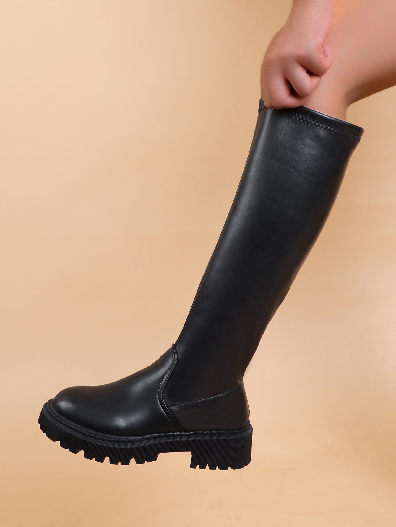 In Black Women Mid-Calf Boots