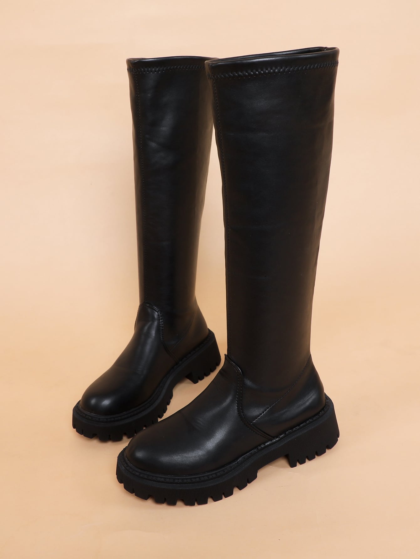 In Black Women Mid-Calf Boots