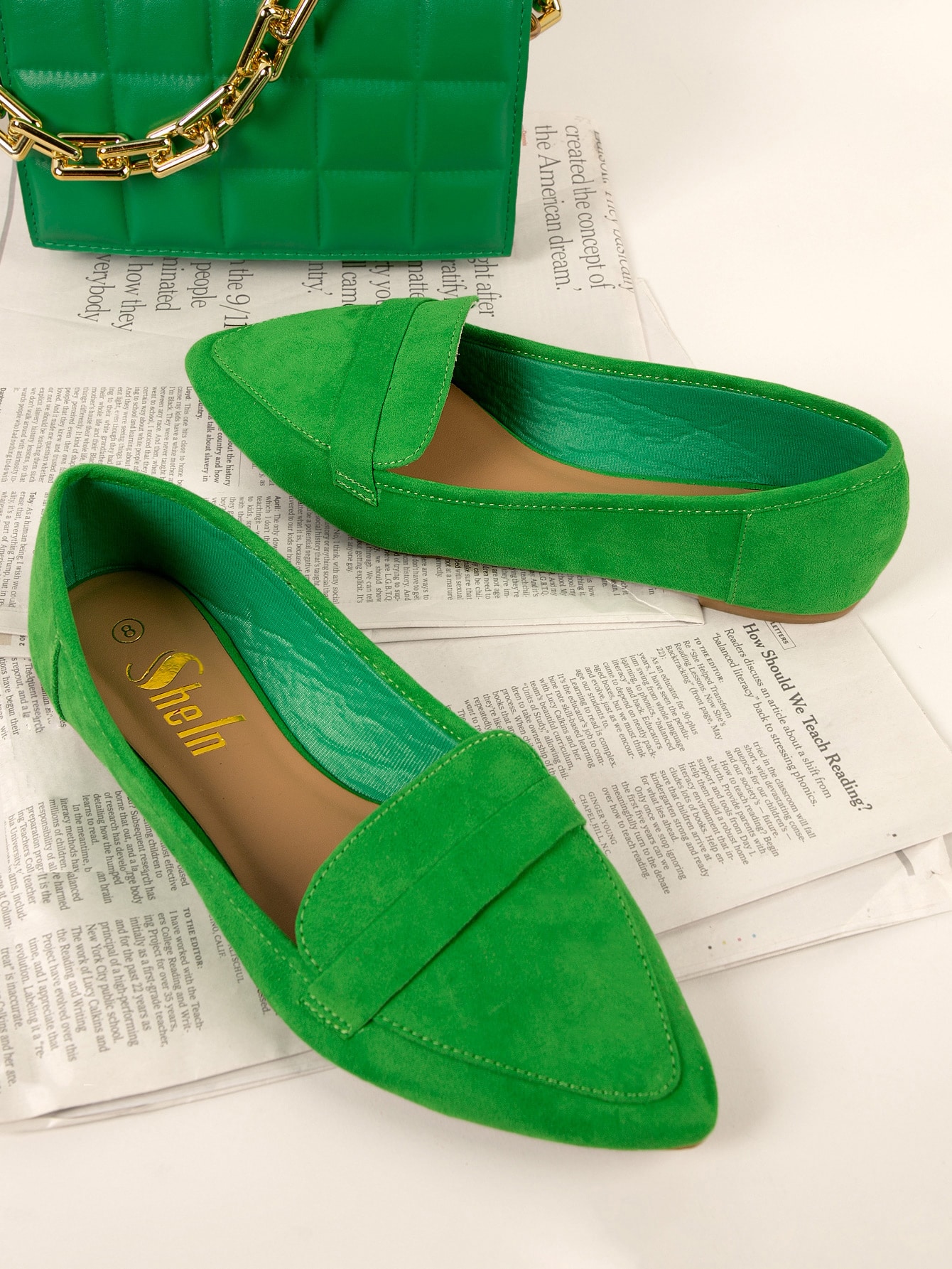 In Green Women Flats