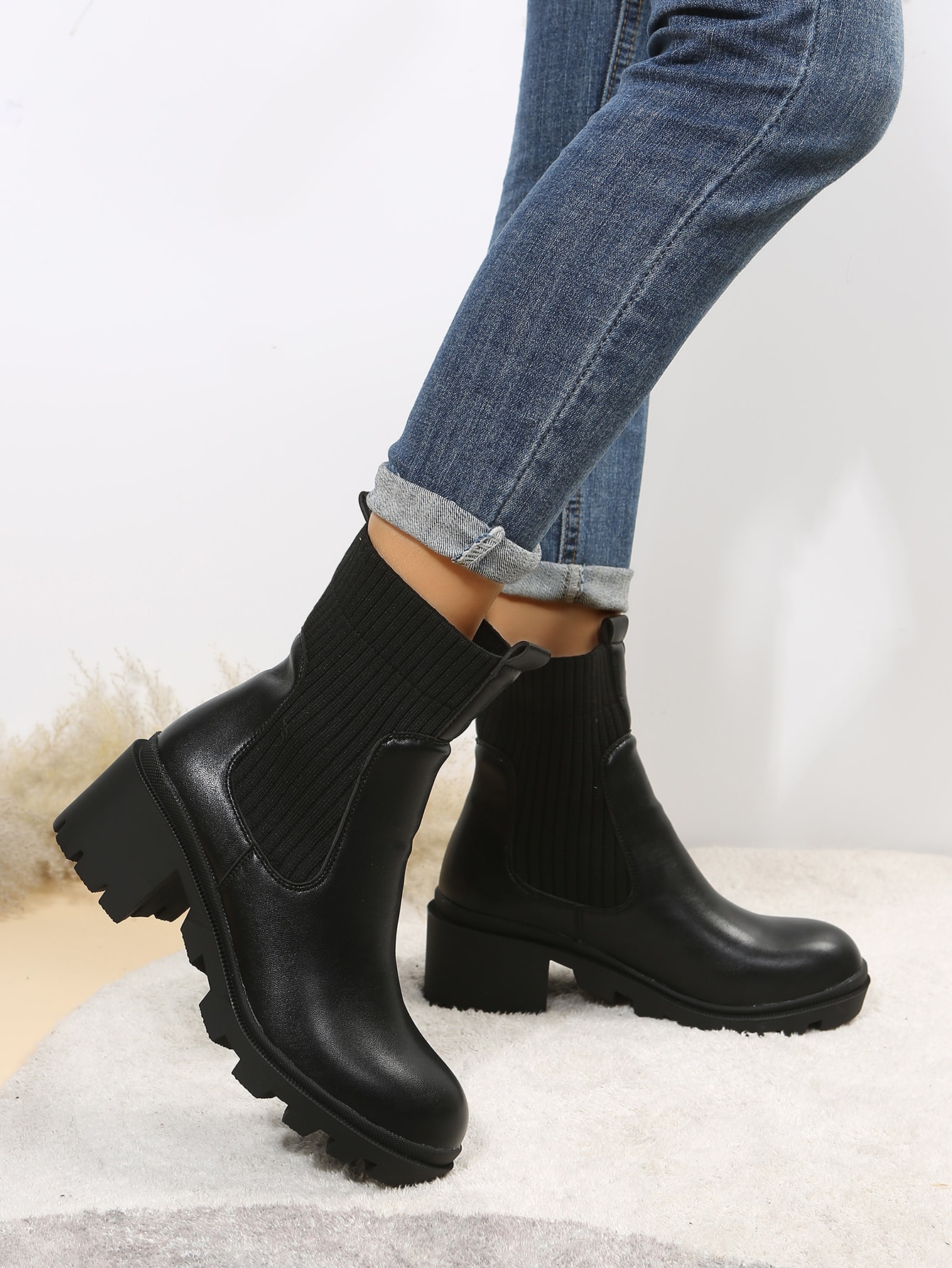 In Black Women Mid-Calf Boots