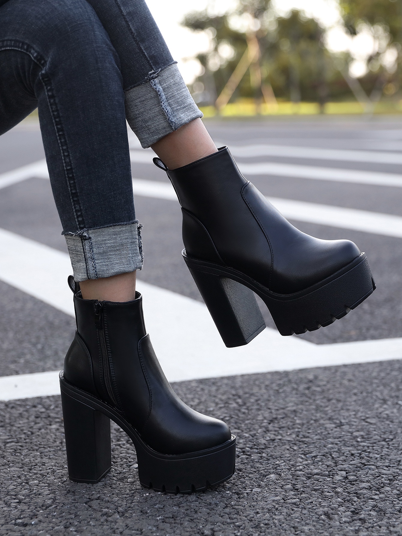 Women Ankle Boots & Booties