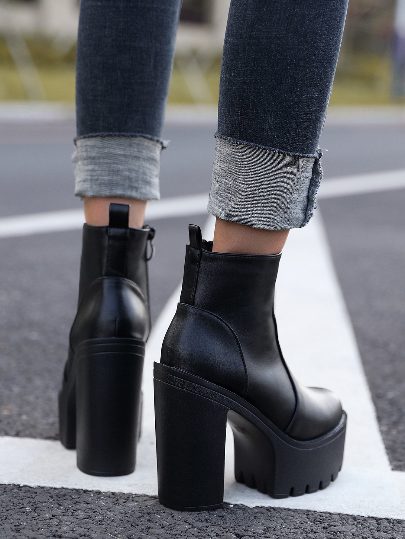 Women Ankle Boots & Booties