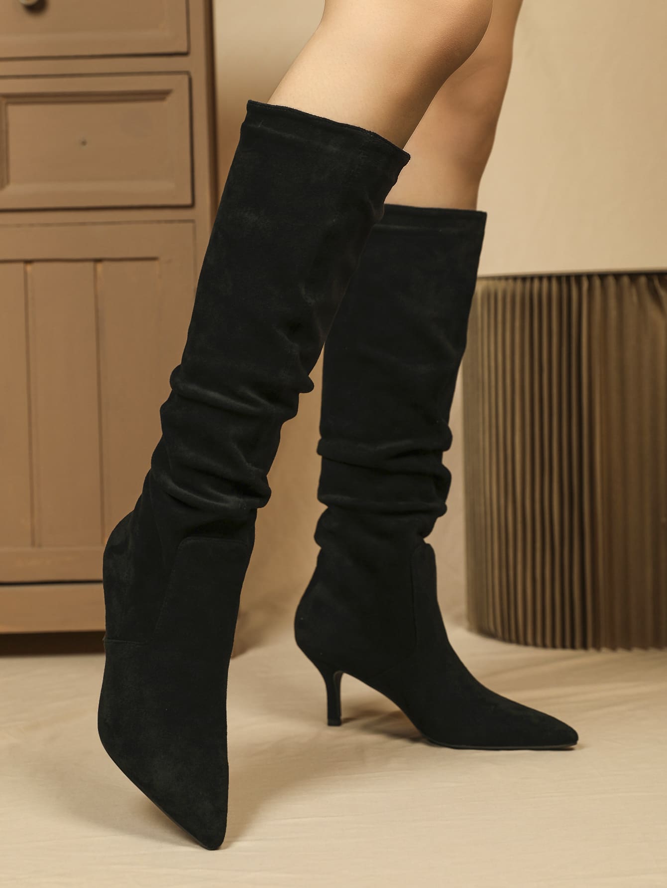 In Black Women Knee-High Boots