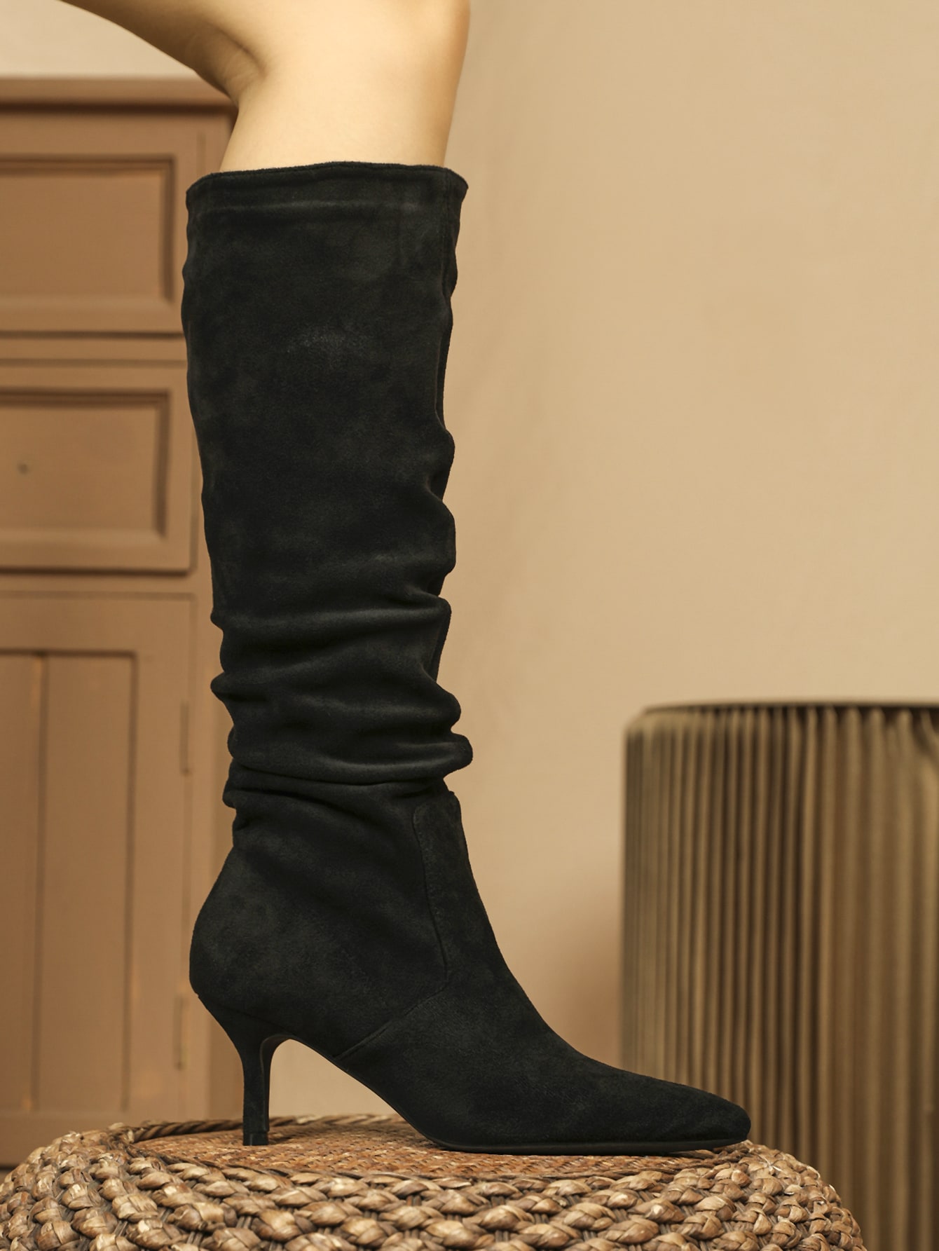 In Black Women Knee-High Boots