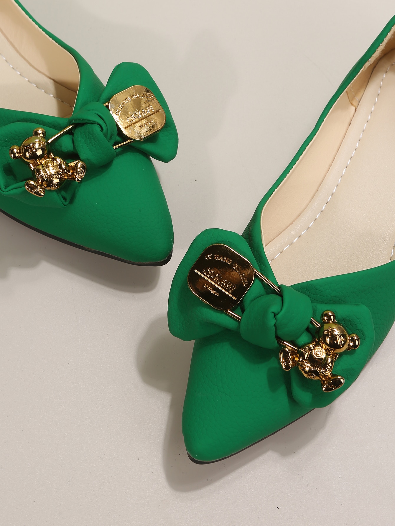 In Green Women Flats