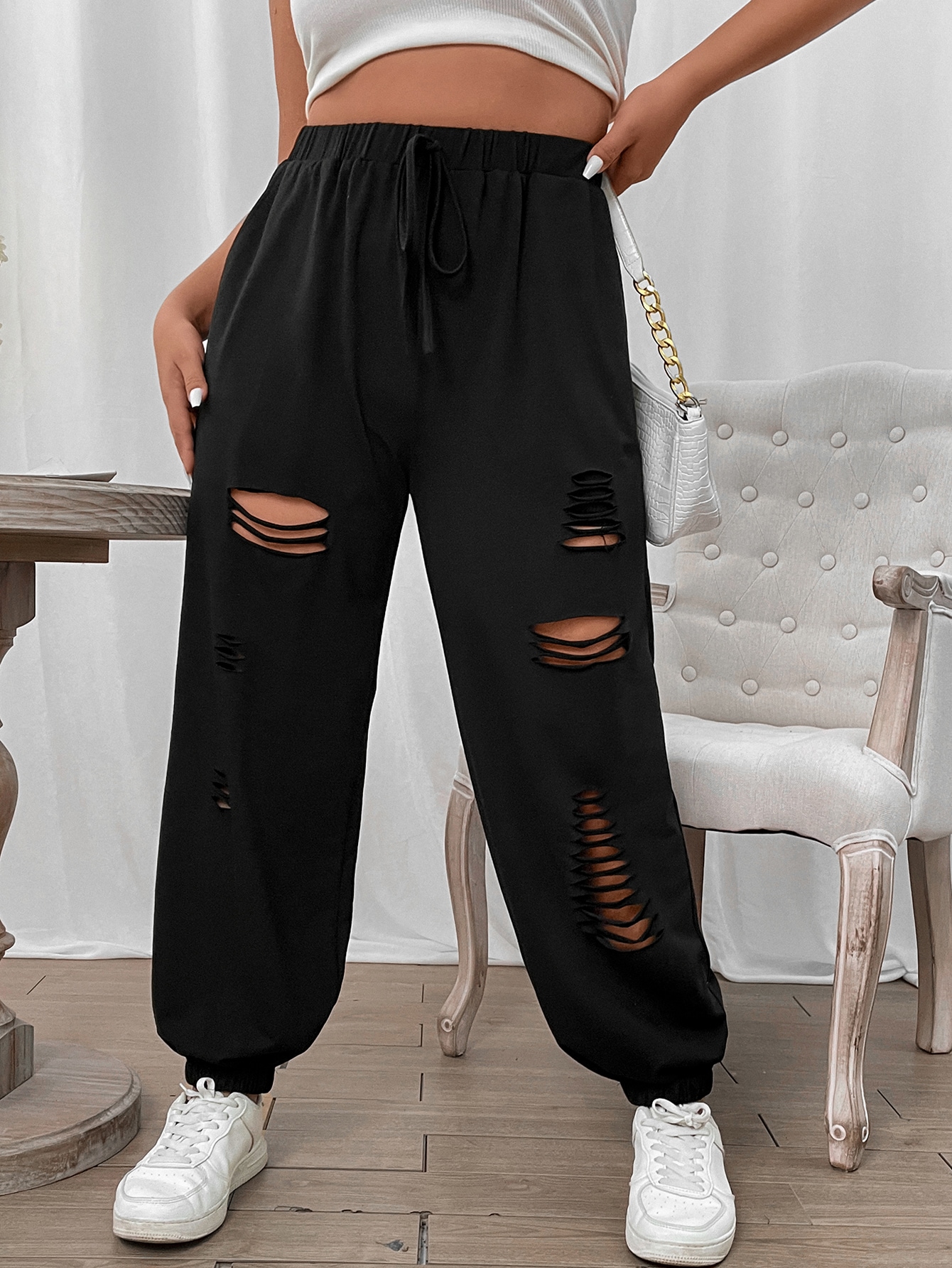 In Black Plus Size Sweatpants