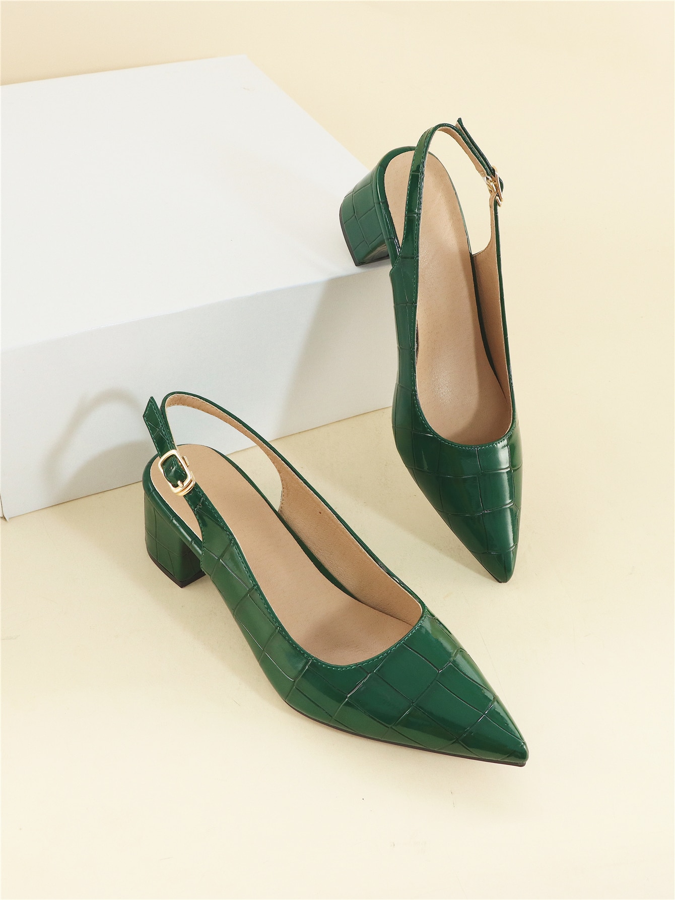 In Green Women Pumps