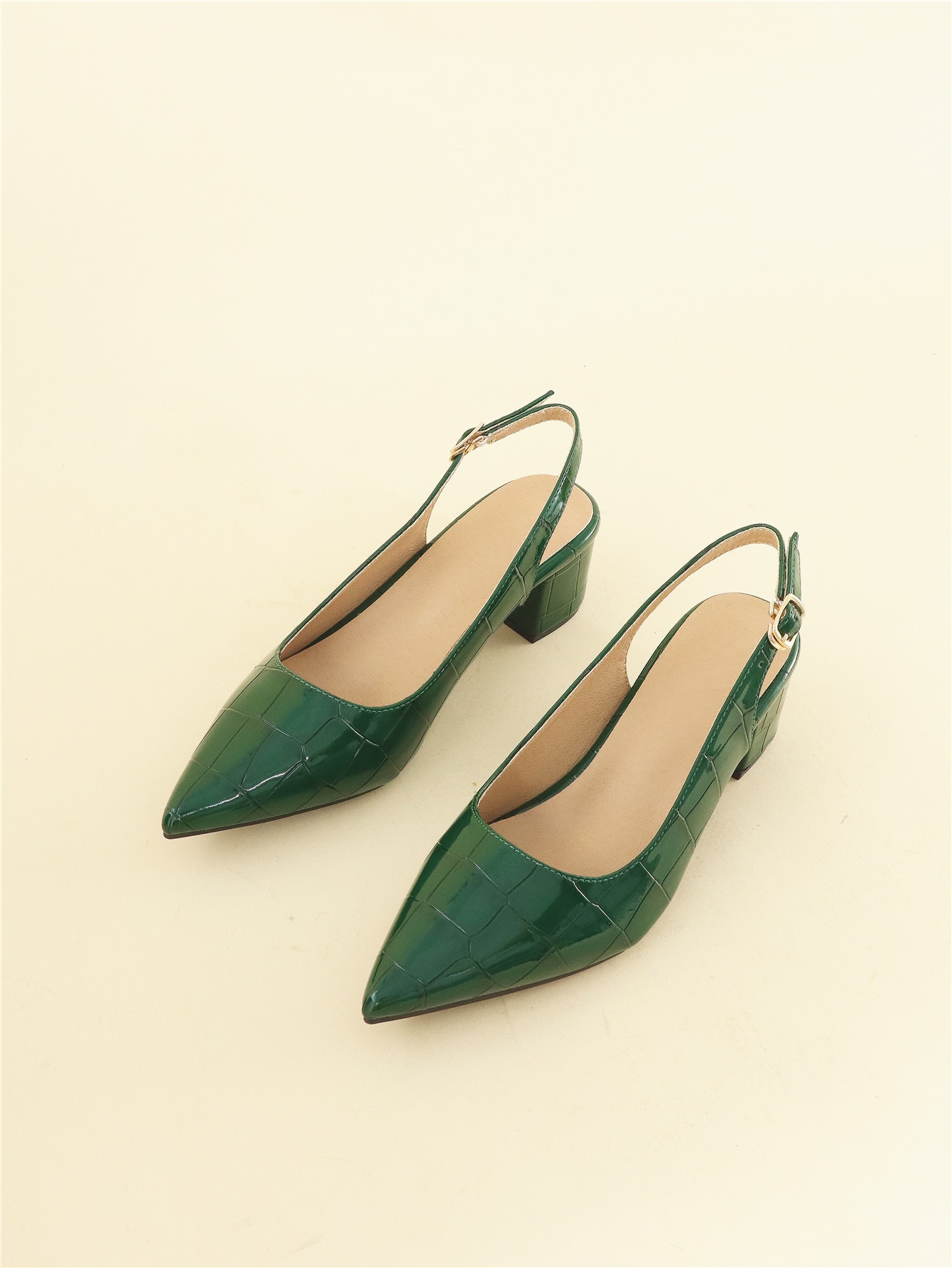 In Green Women Pumps