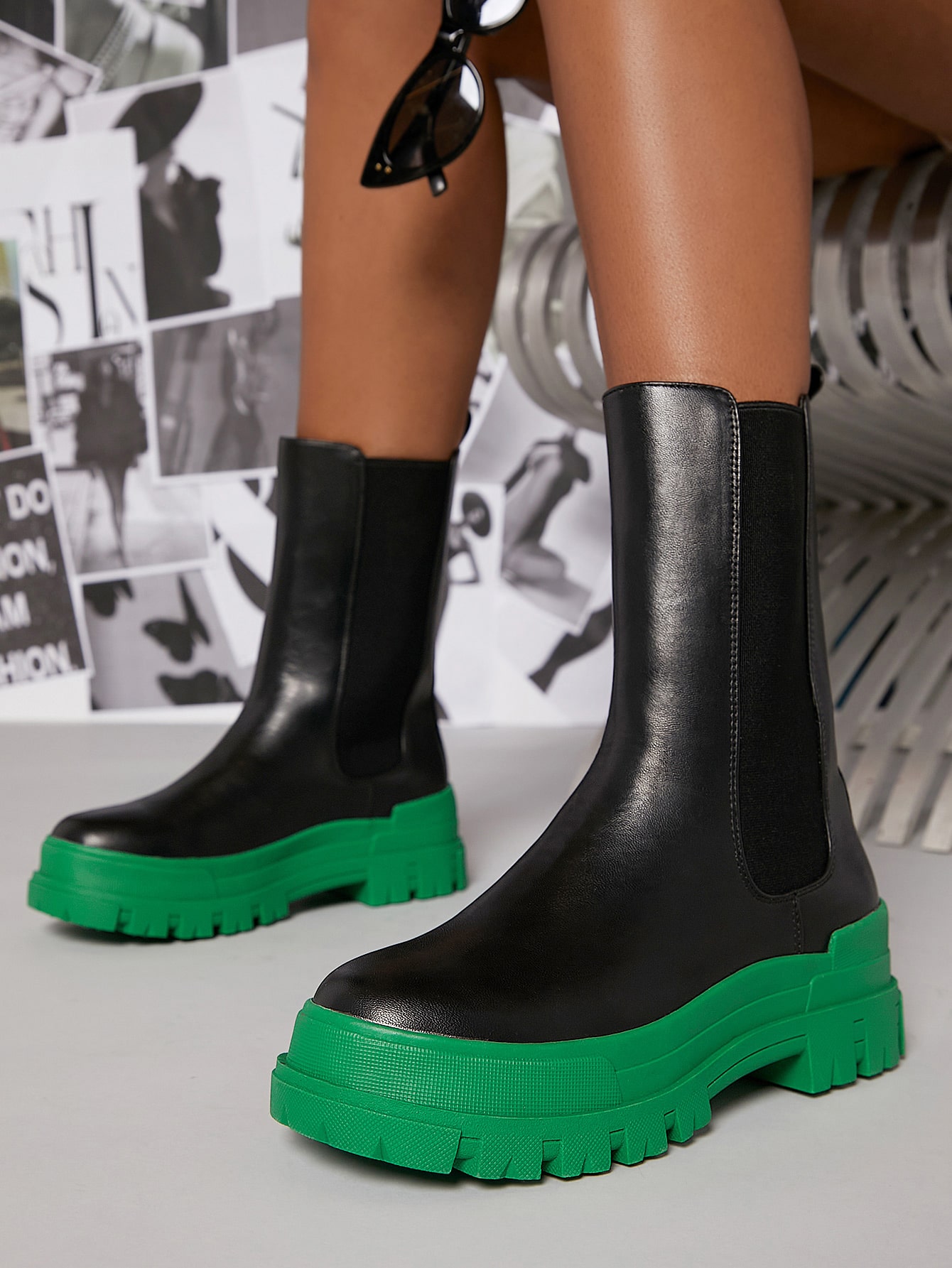 In Green Women Fashion Boots