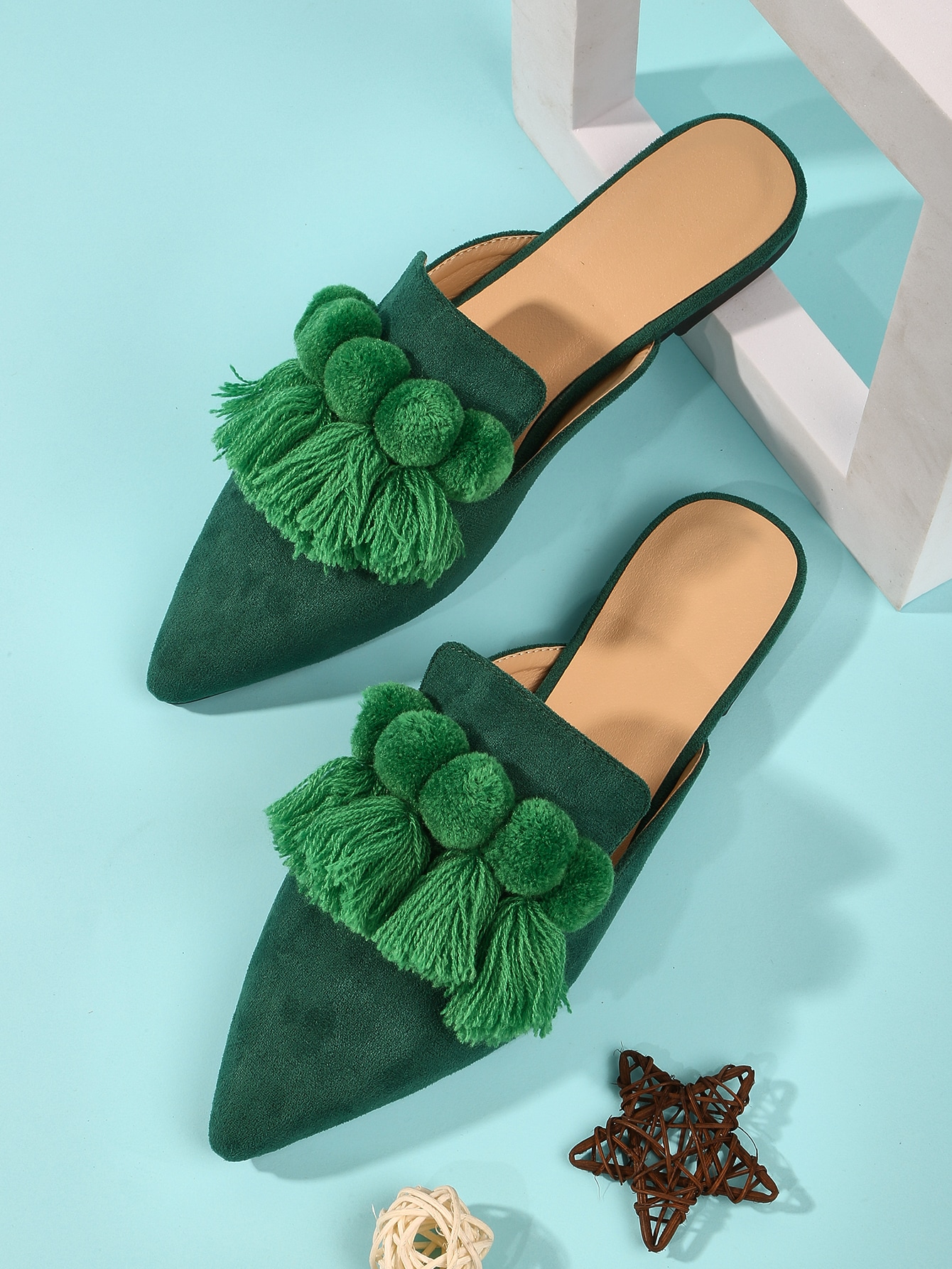 In Green Women Flats