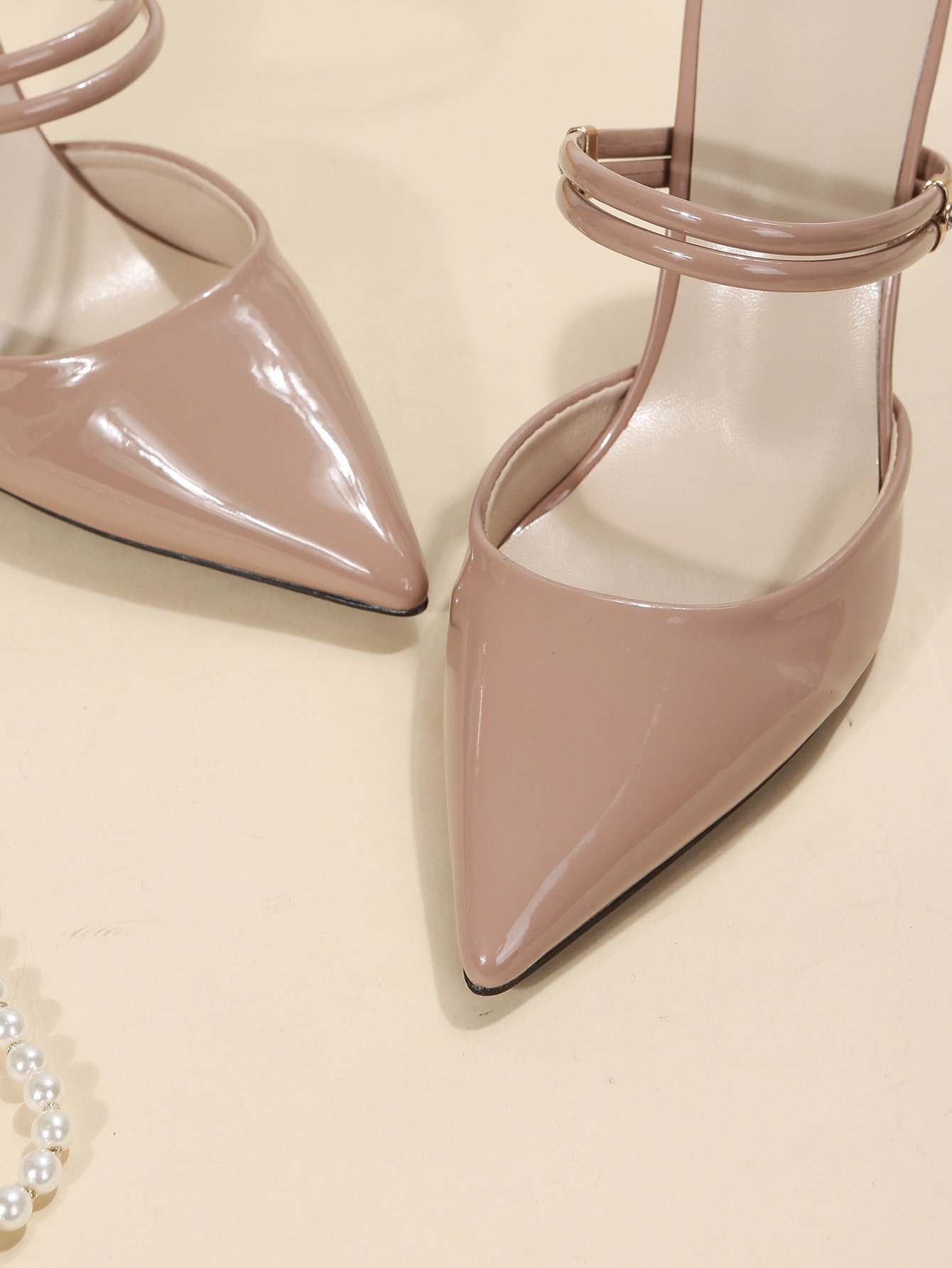 In Dusty Pink Women Pumps