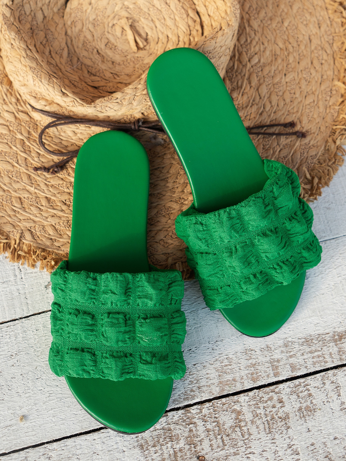 In Green Women Flat Sandals