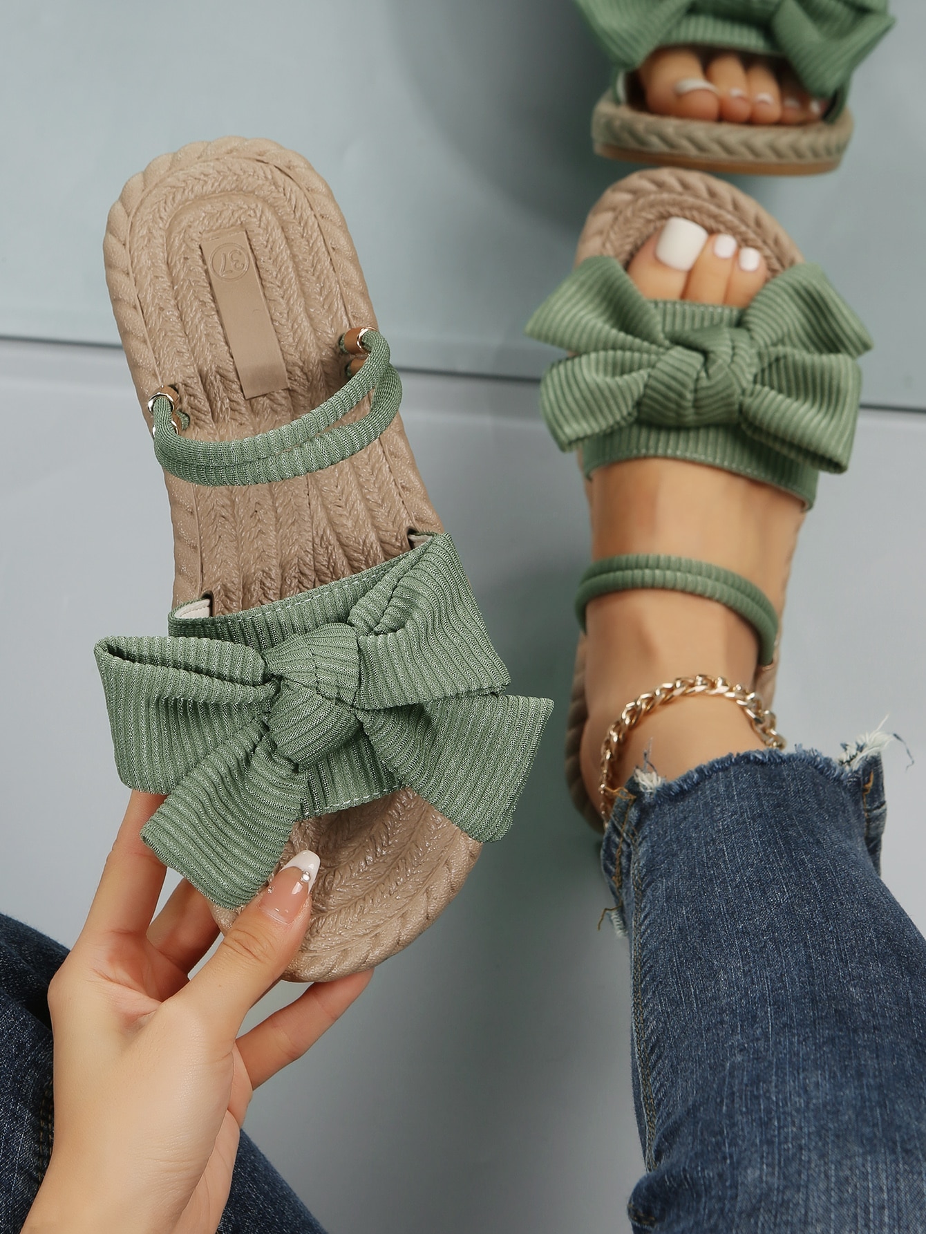 In Green Women Flat Sandals