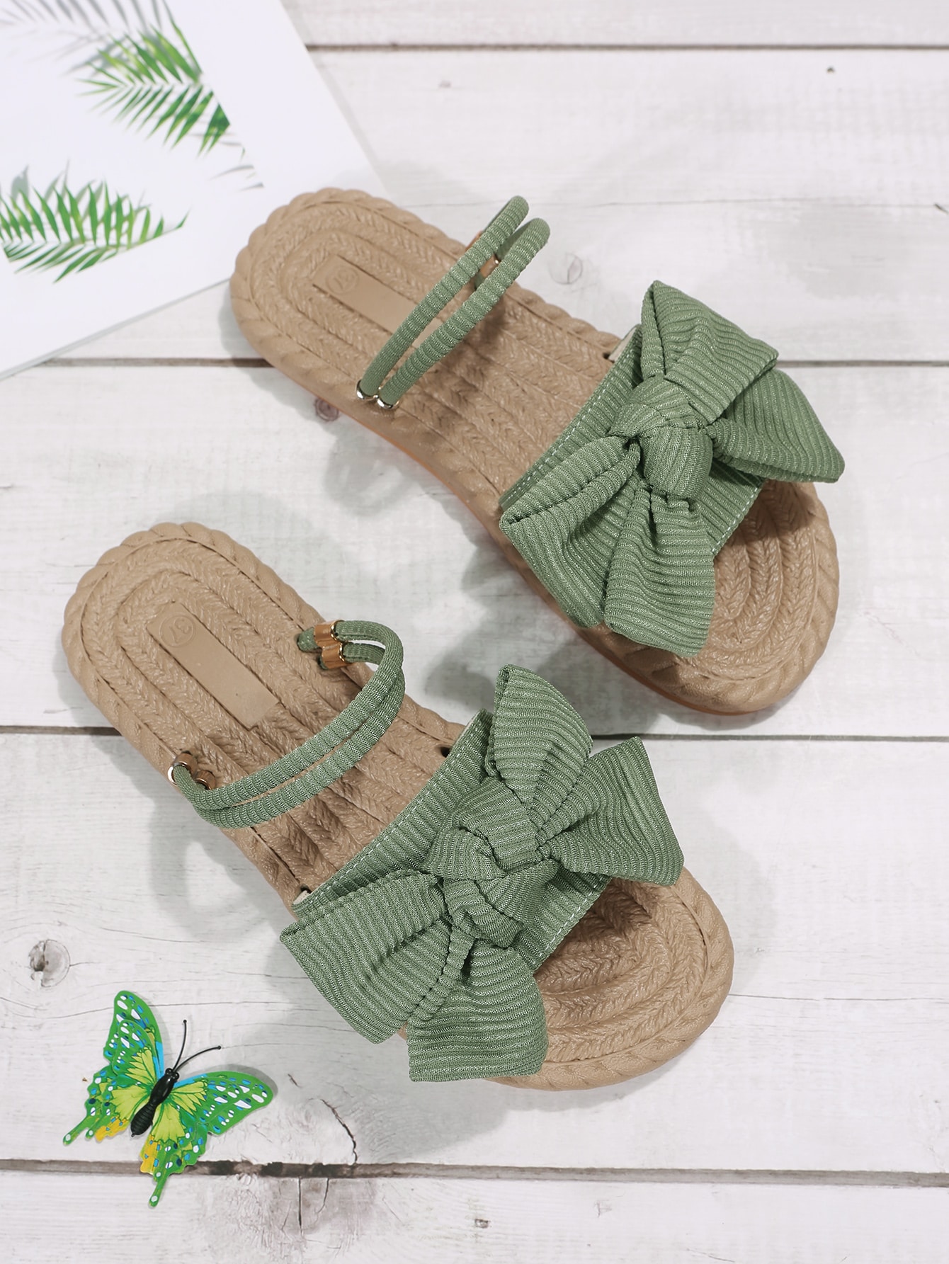 In Green Women Flat Sandals