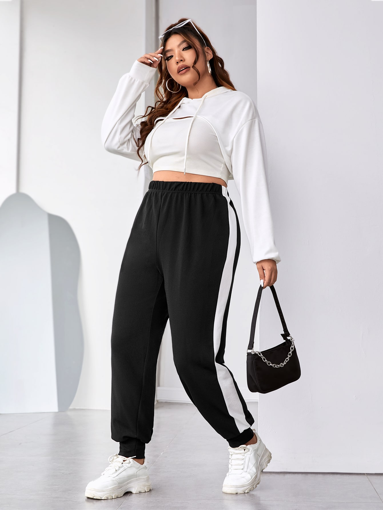 In Black Plus Size Sweatpants