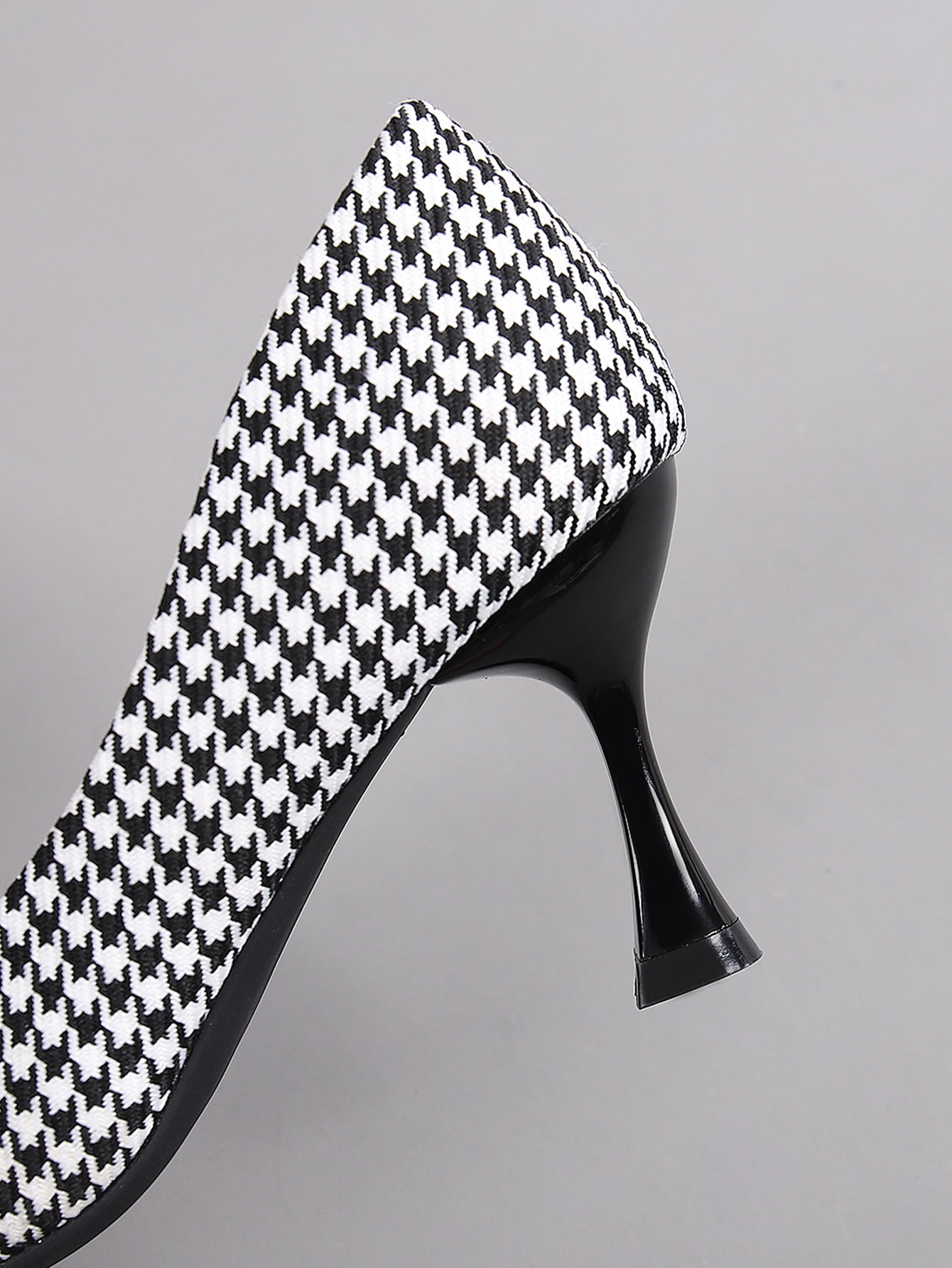 In Black and White Women Pumps