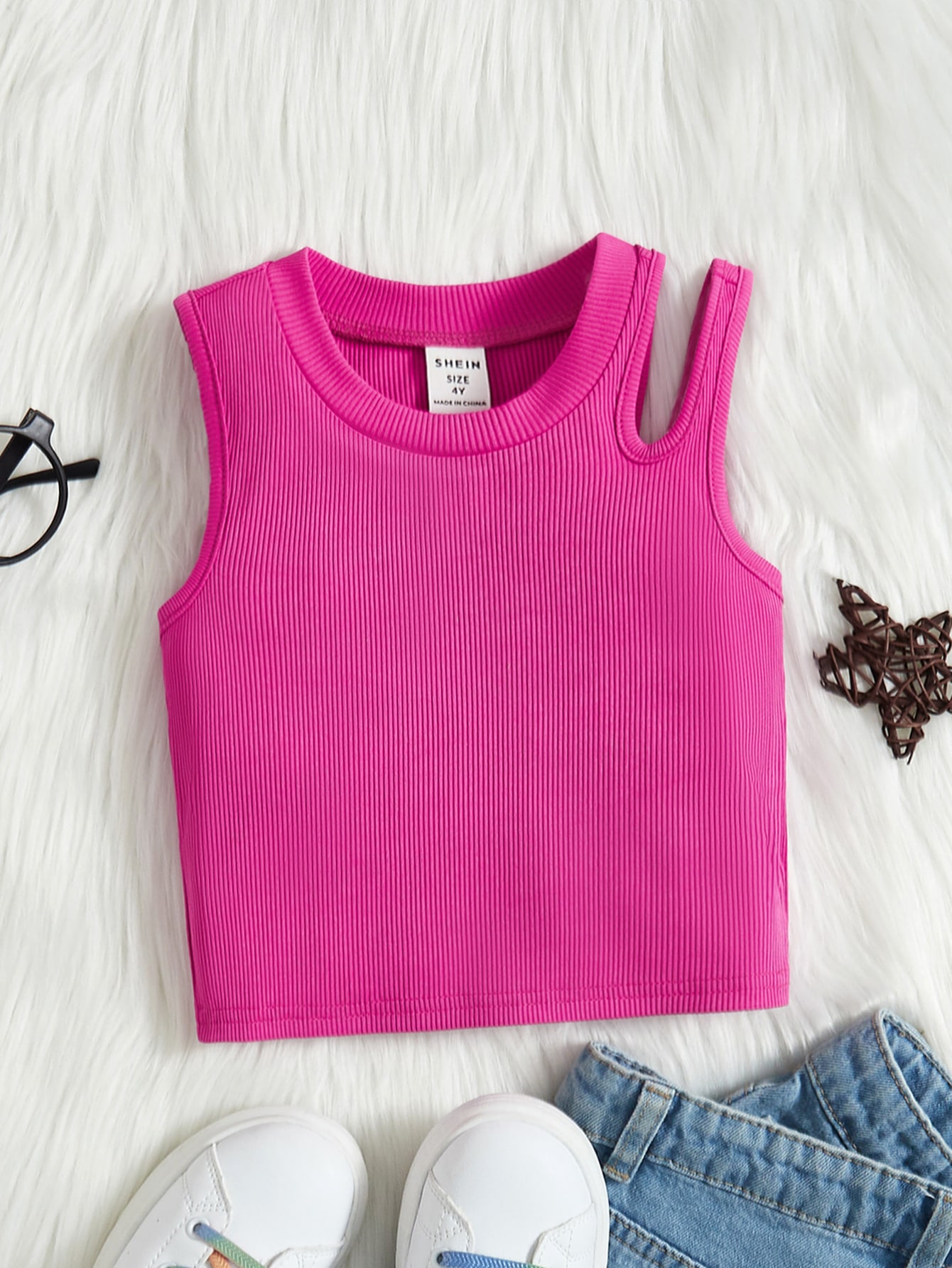 Young Girls Tank Tops & Camis