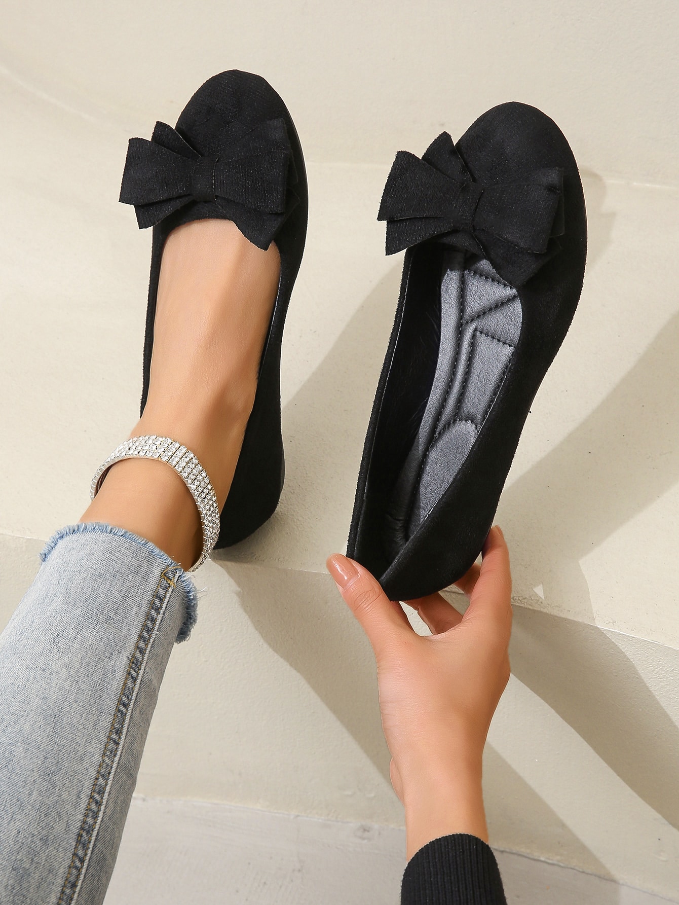 In Black Women Flats