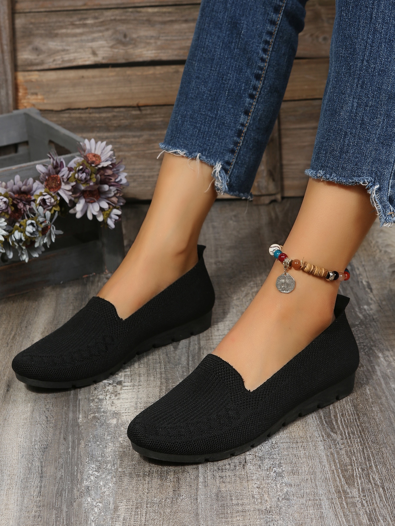 Women Flats Below $9.99