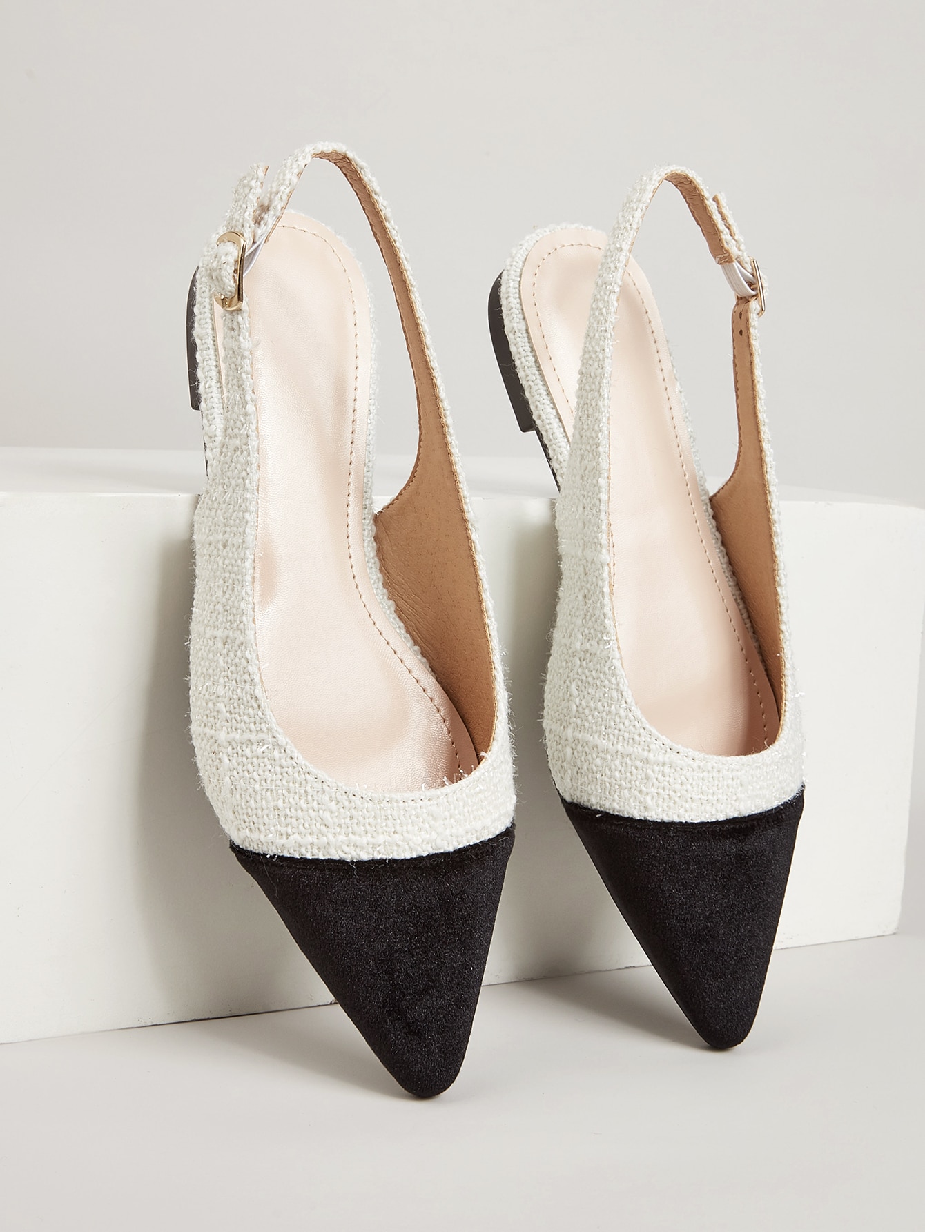 In Black and White Women Flats