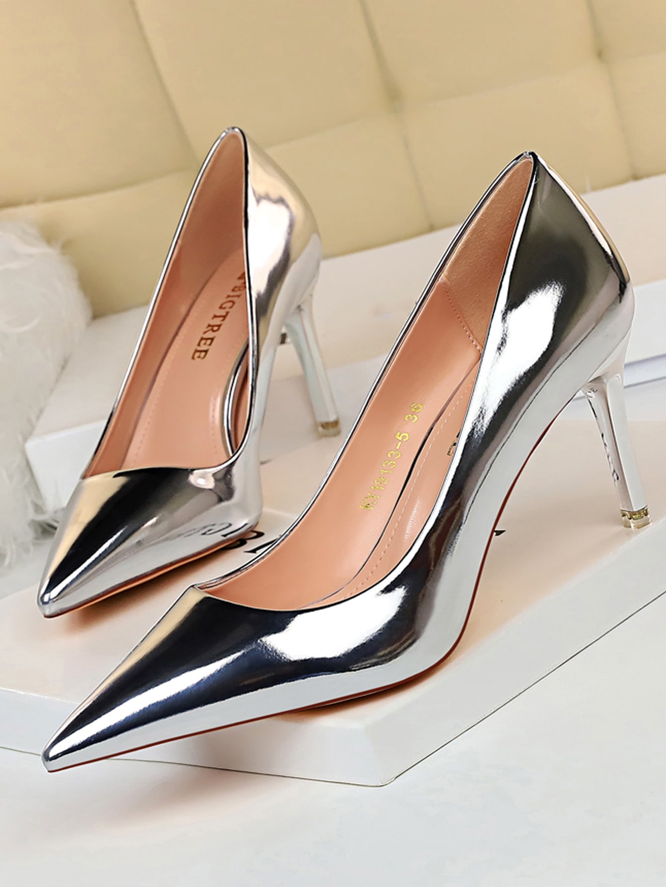 In Silver Women Pumps