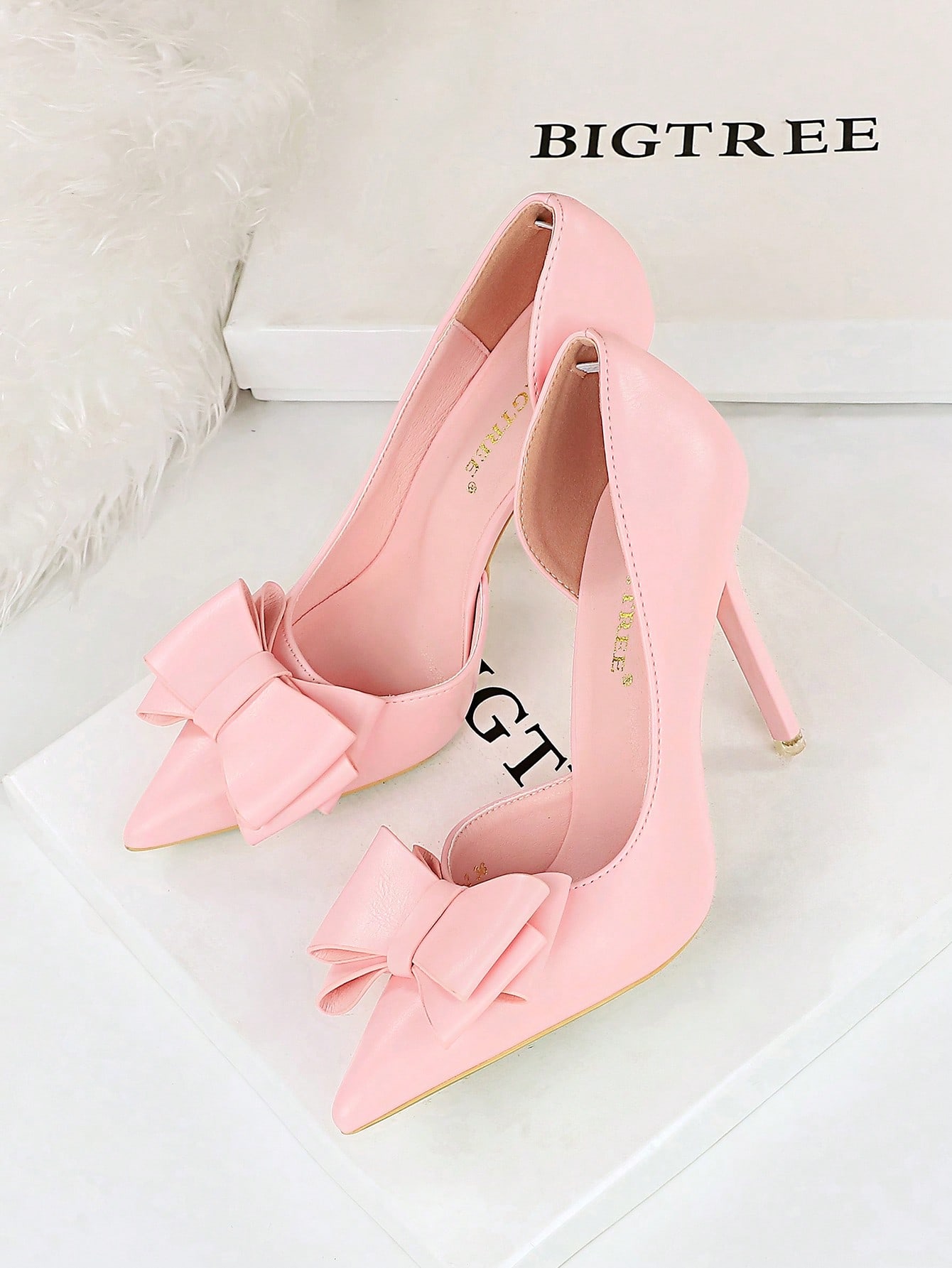 In Pink Women Pumps