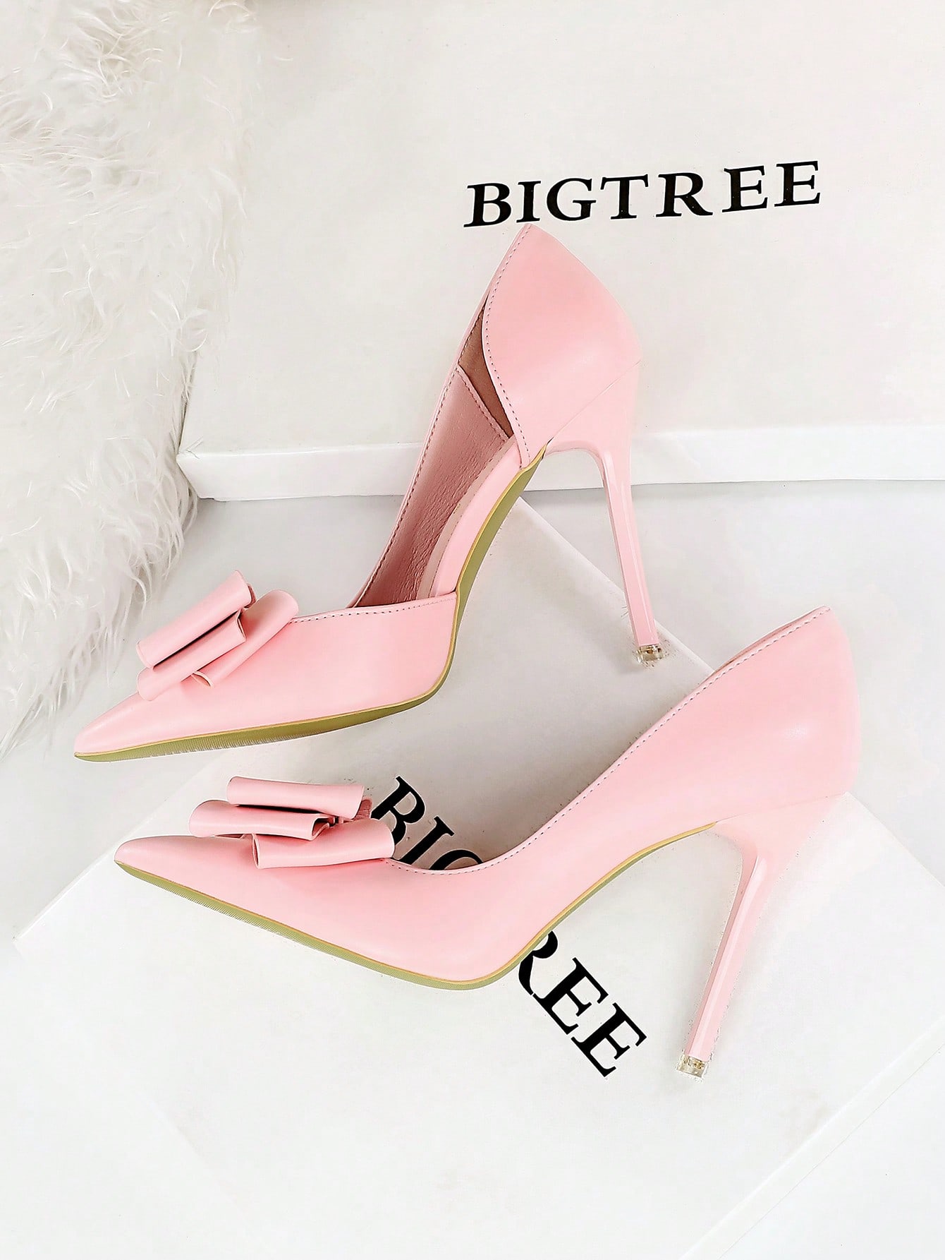 In Pink Women Pumps