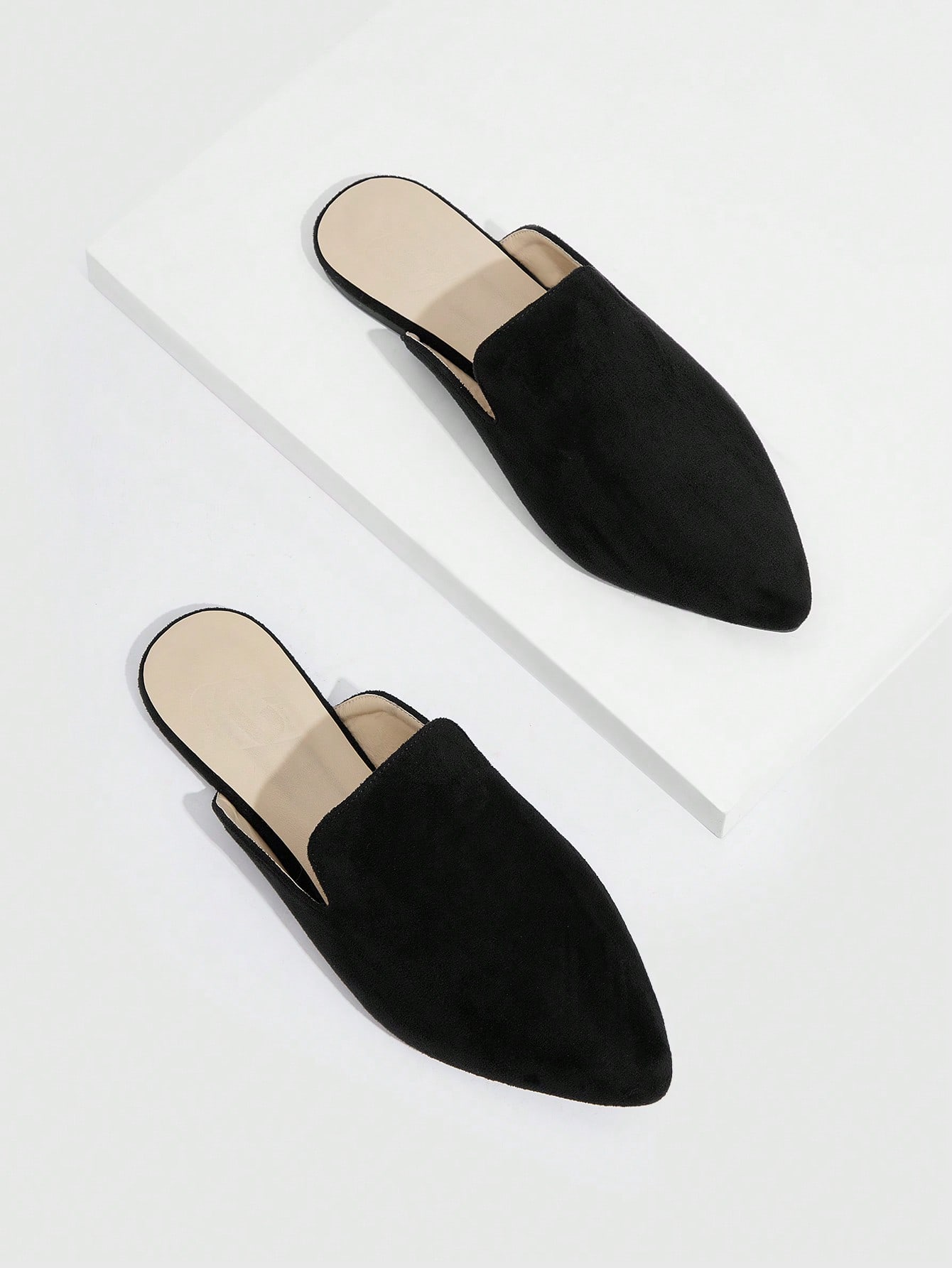 Women Flats