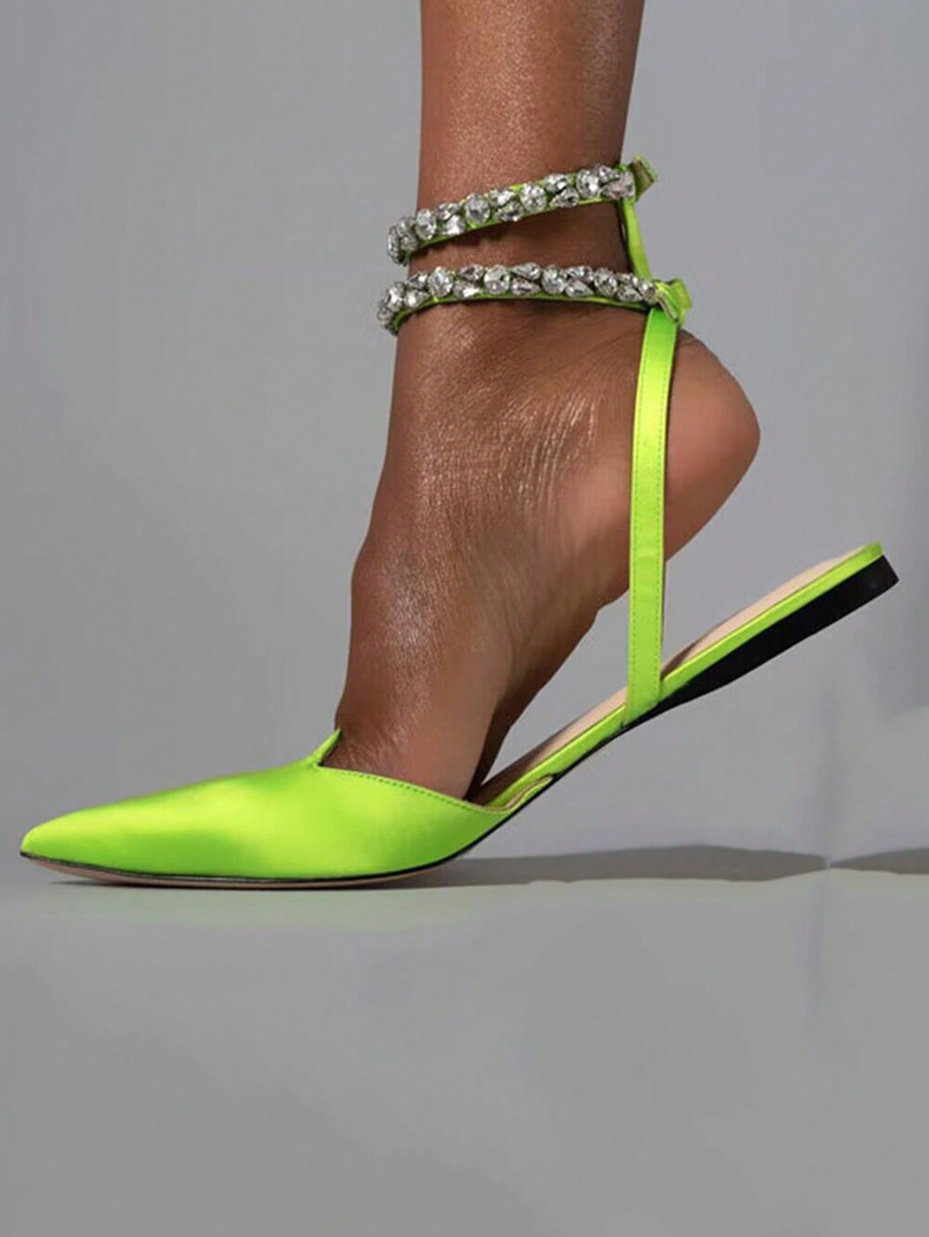 In Green Women Flats