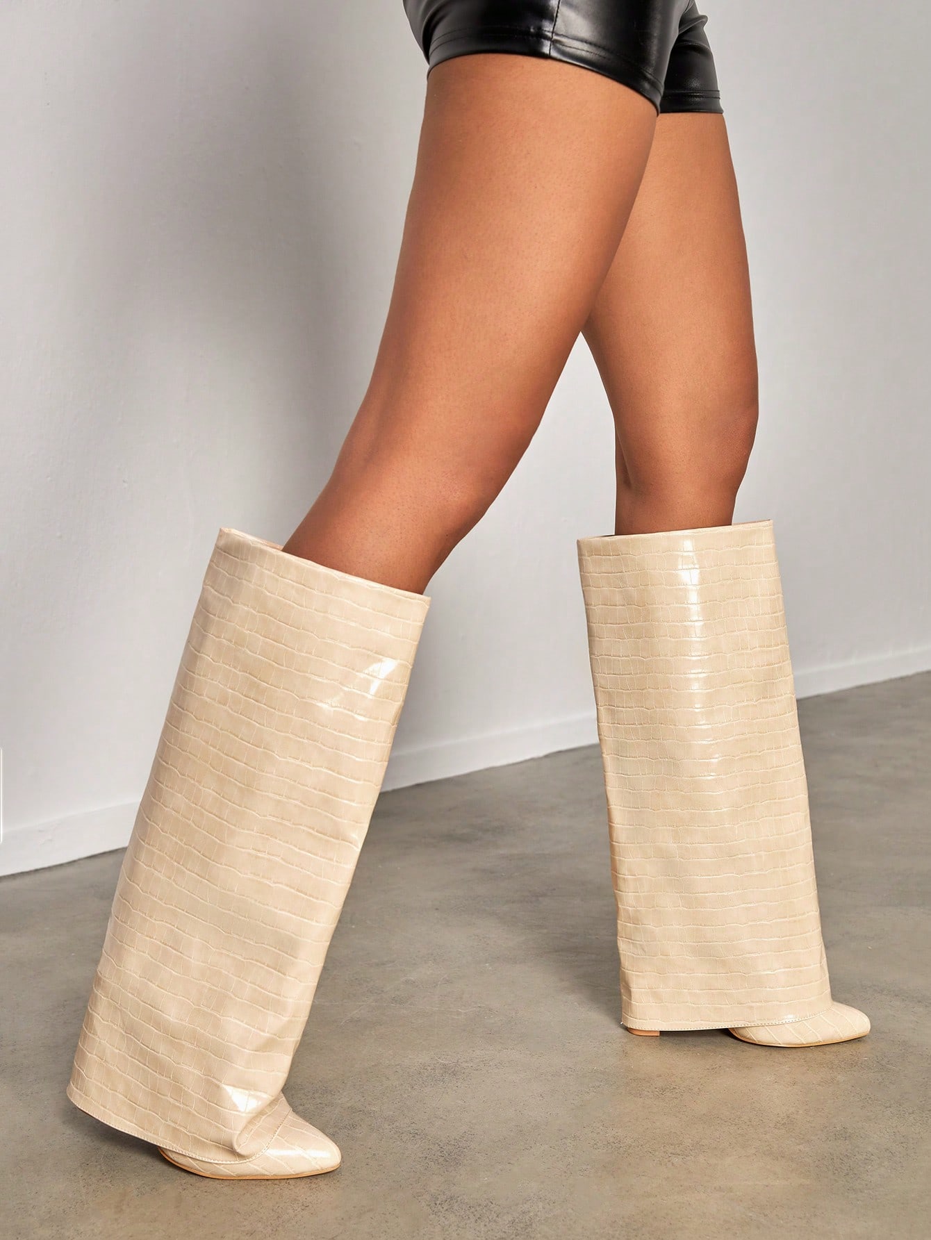 In Apricot Women Fashion Boots