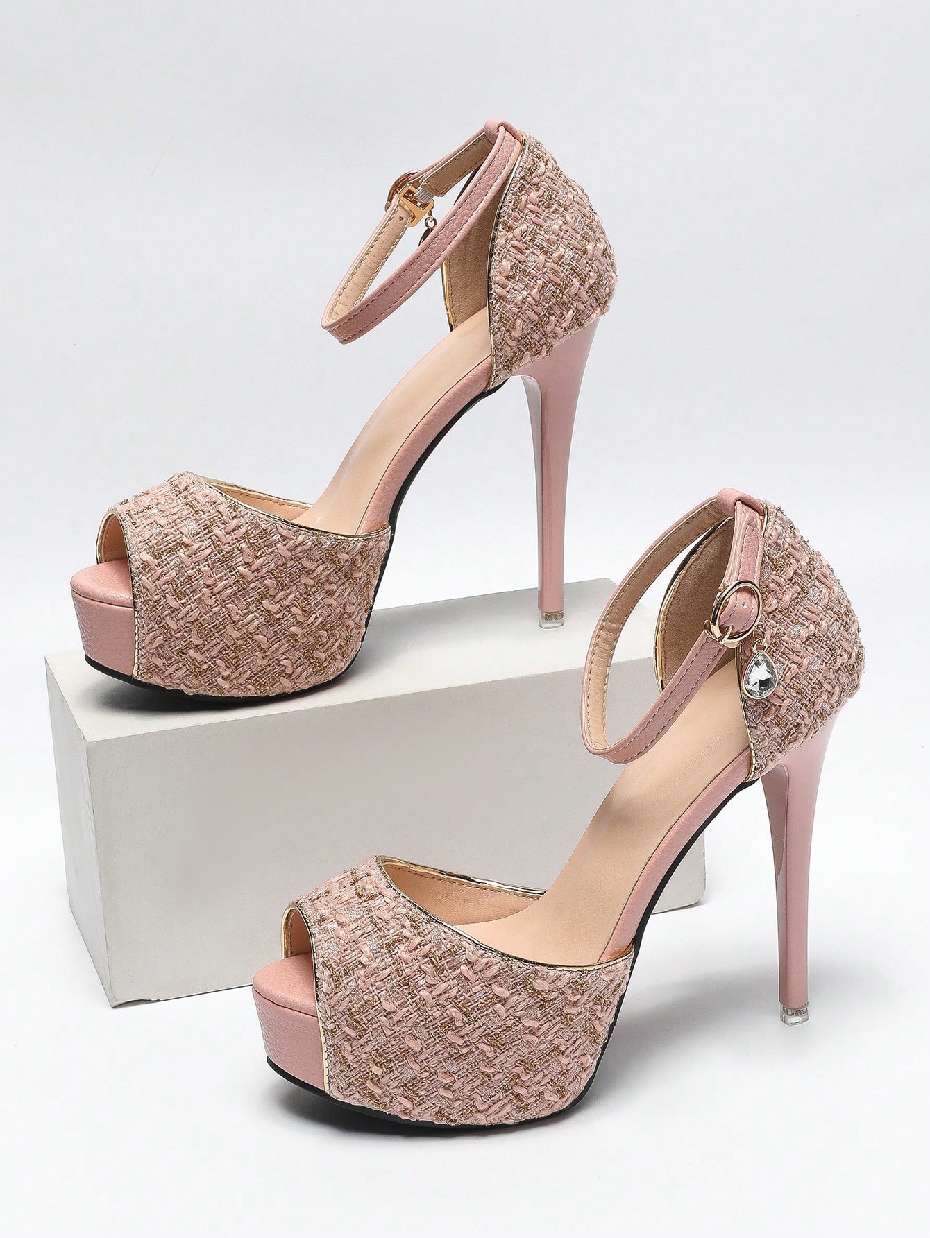 In Pink Women Pumps