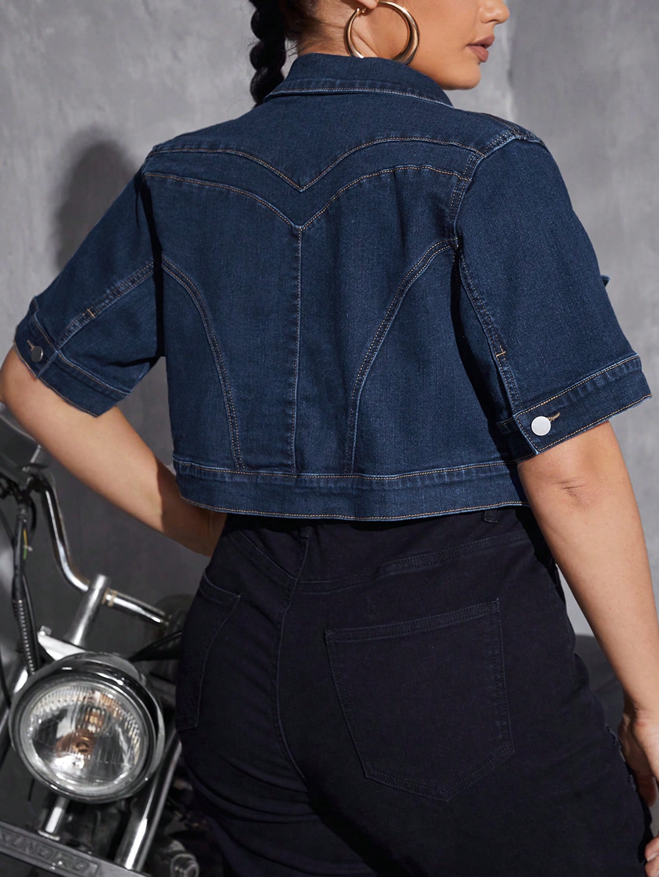 In Short Sleeve Plus Size Denim Jackets