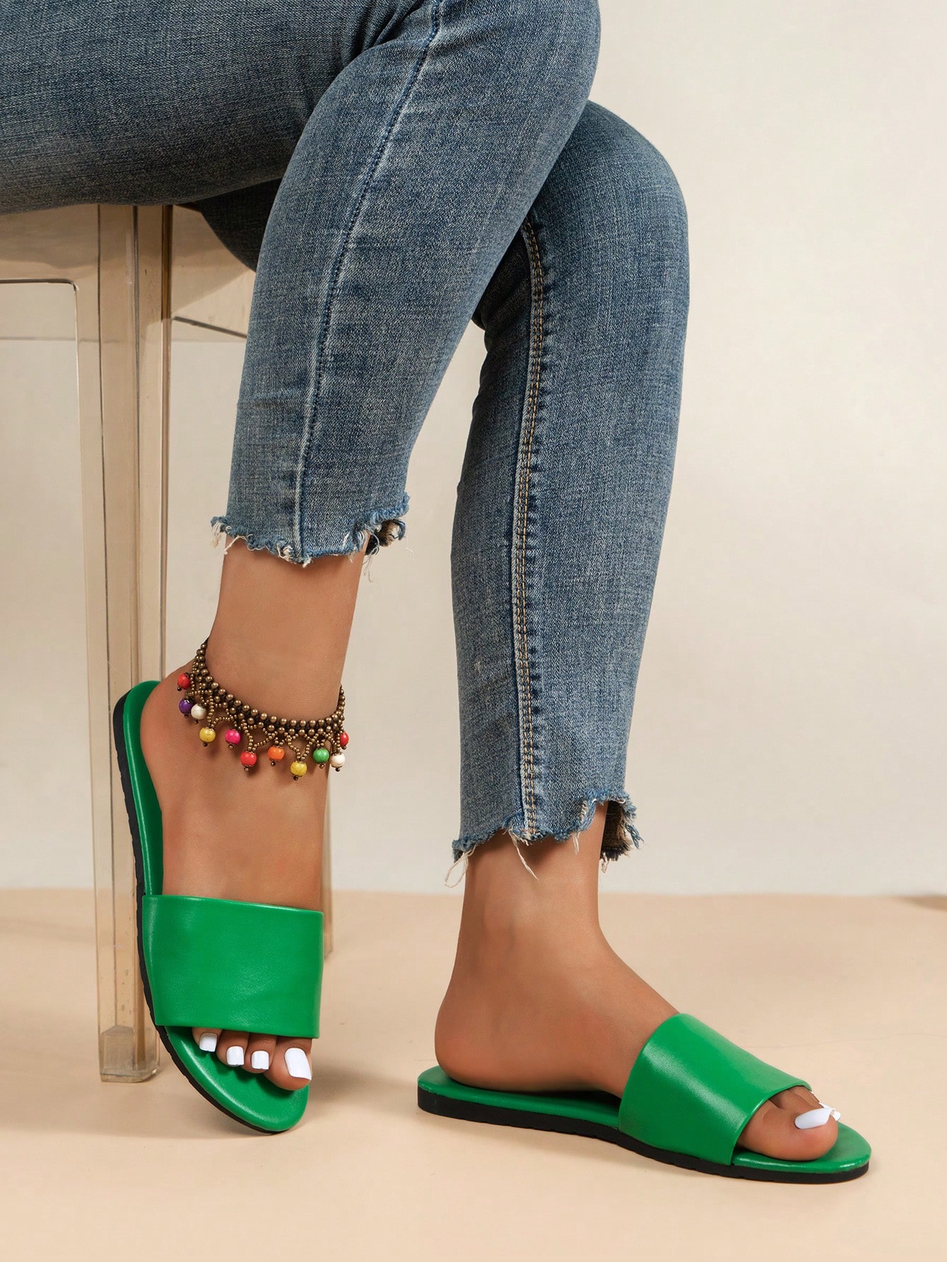 In Green Women Flat Sandals