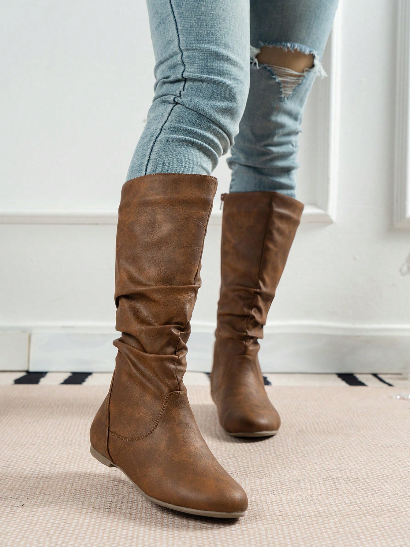 In Brown Women Fashion Boots