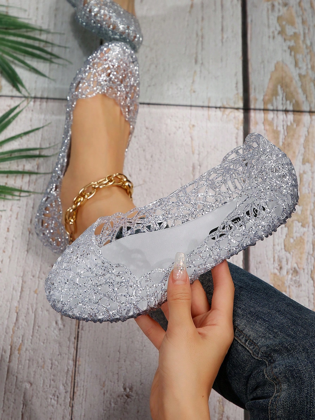 In Silver Women Flats