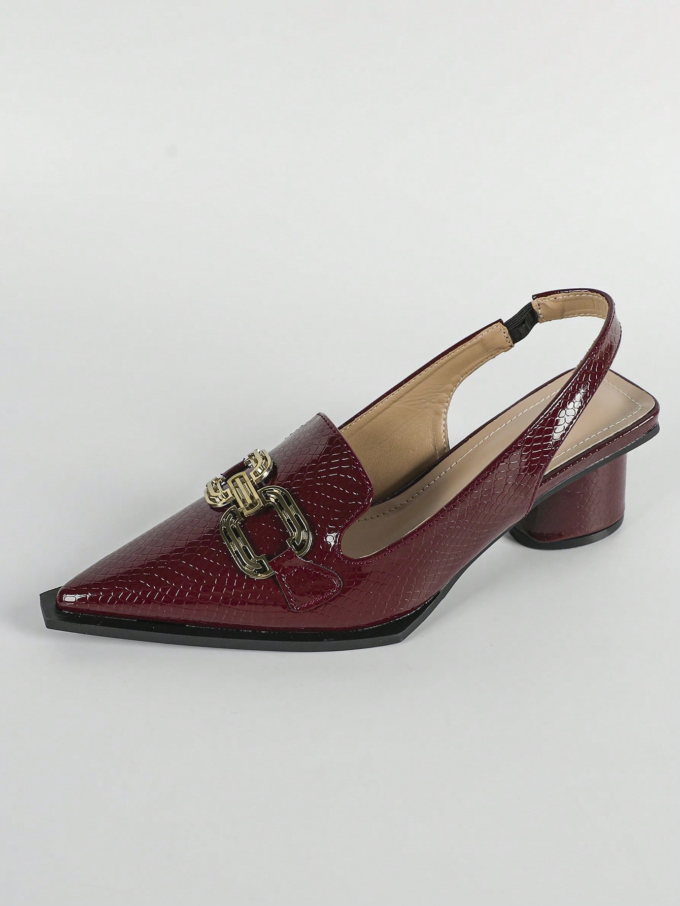 In Burgundy Women Pumps