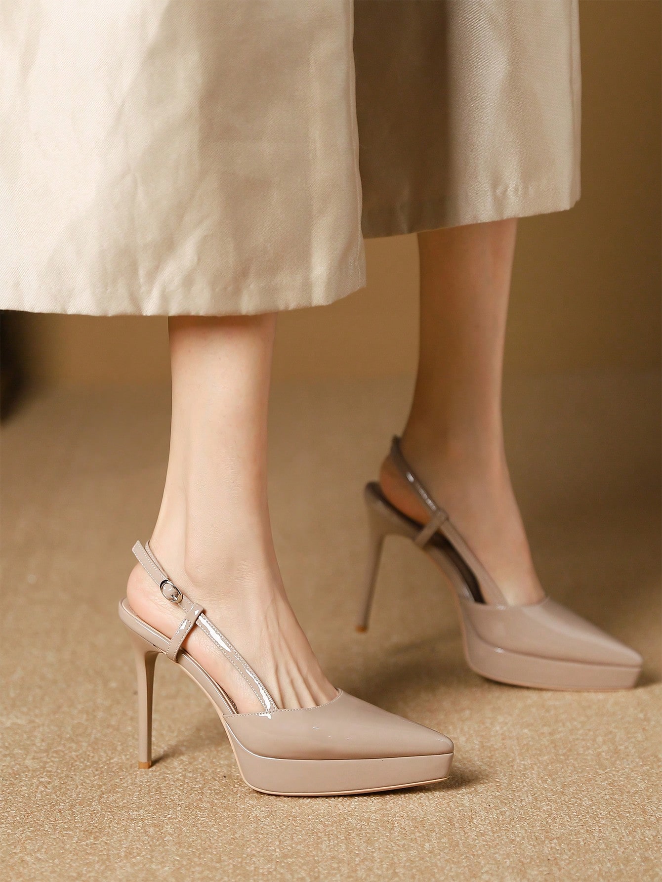 In Dusty Pink Women Pumps