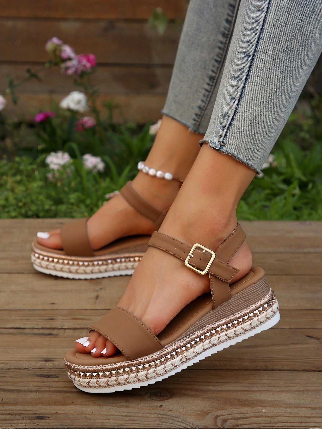 Women Platforms & Wedge Sandals