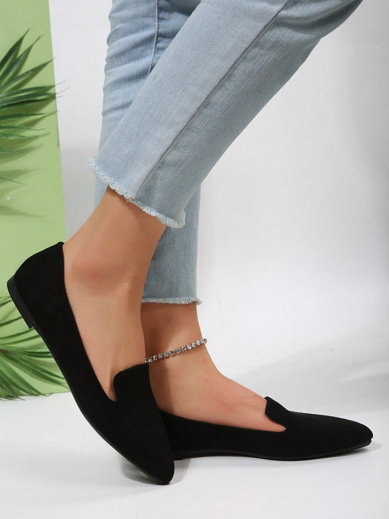 In Black Women Flats