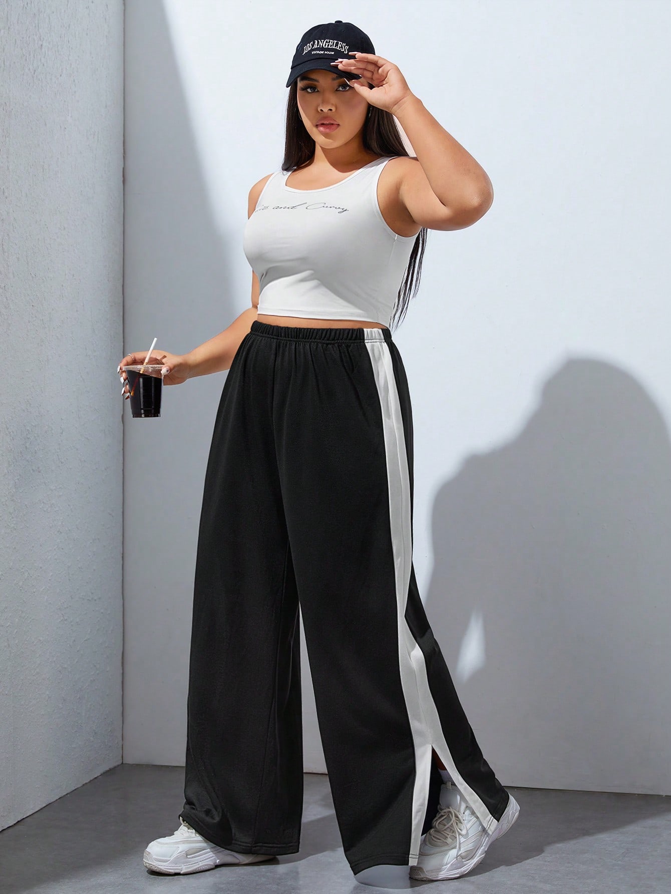 In Black Plus Size Sweatpants